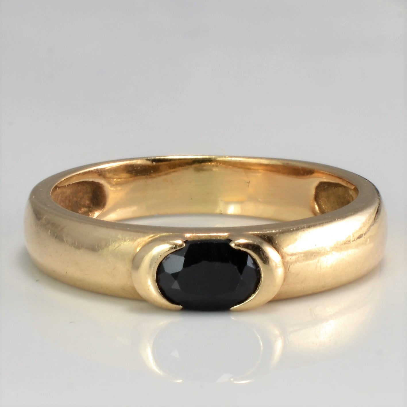 Semi Bezel Sapphire Ring | SZ 7.75 |
