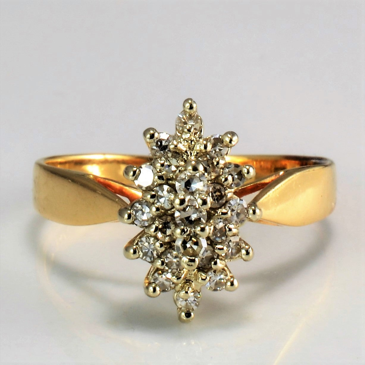 Cluster Diamond Ring | 0.25 ctw, SZ 5.5 |