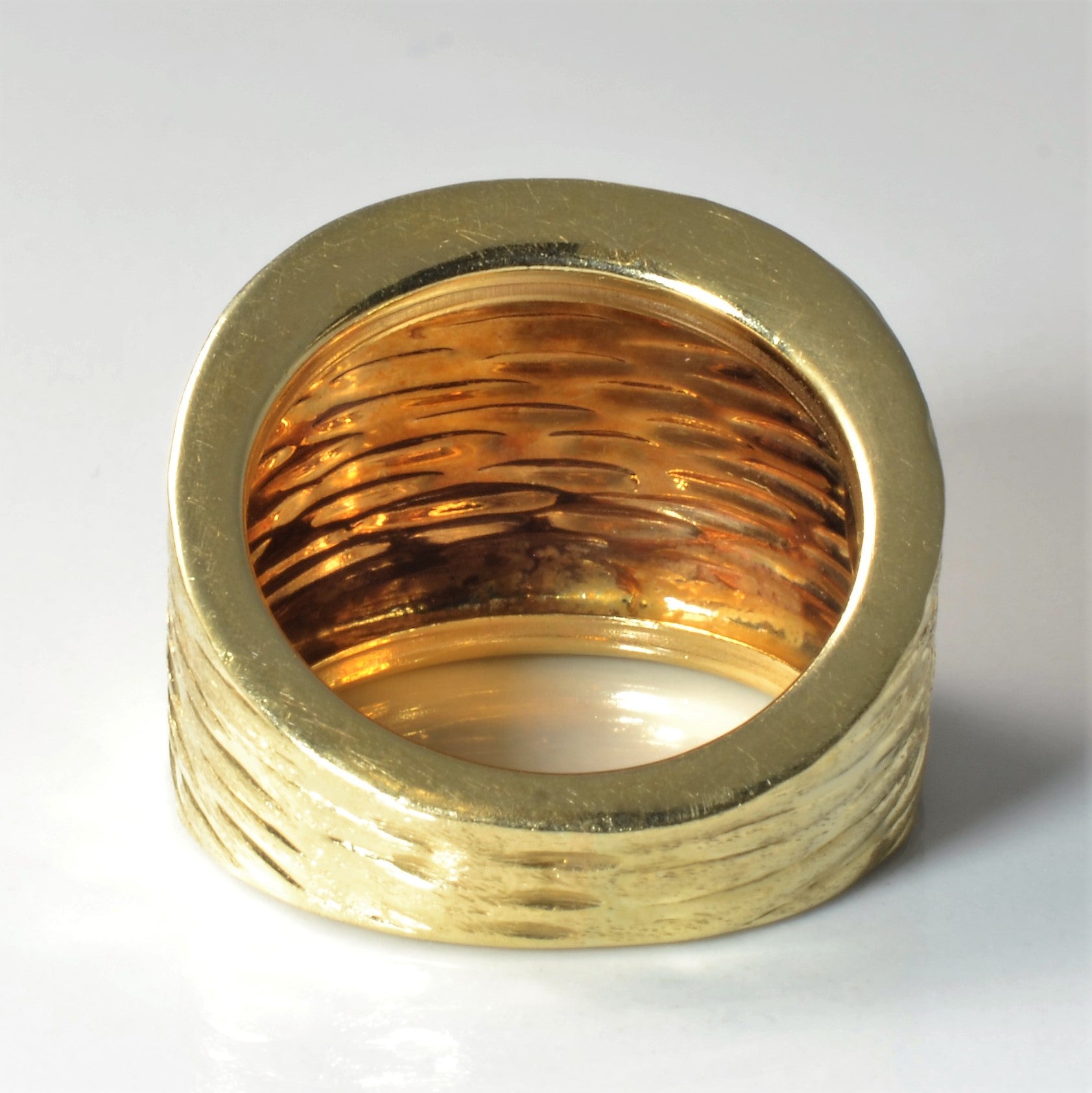 Textured Wide Band Cocktail Ring | SZ 7 |
