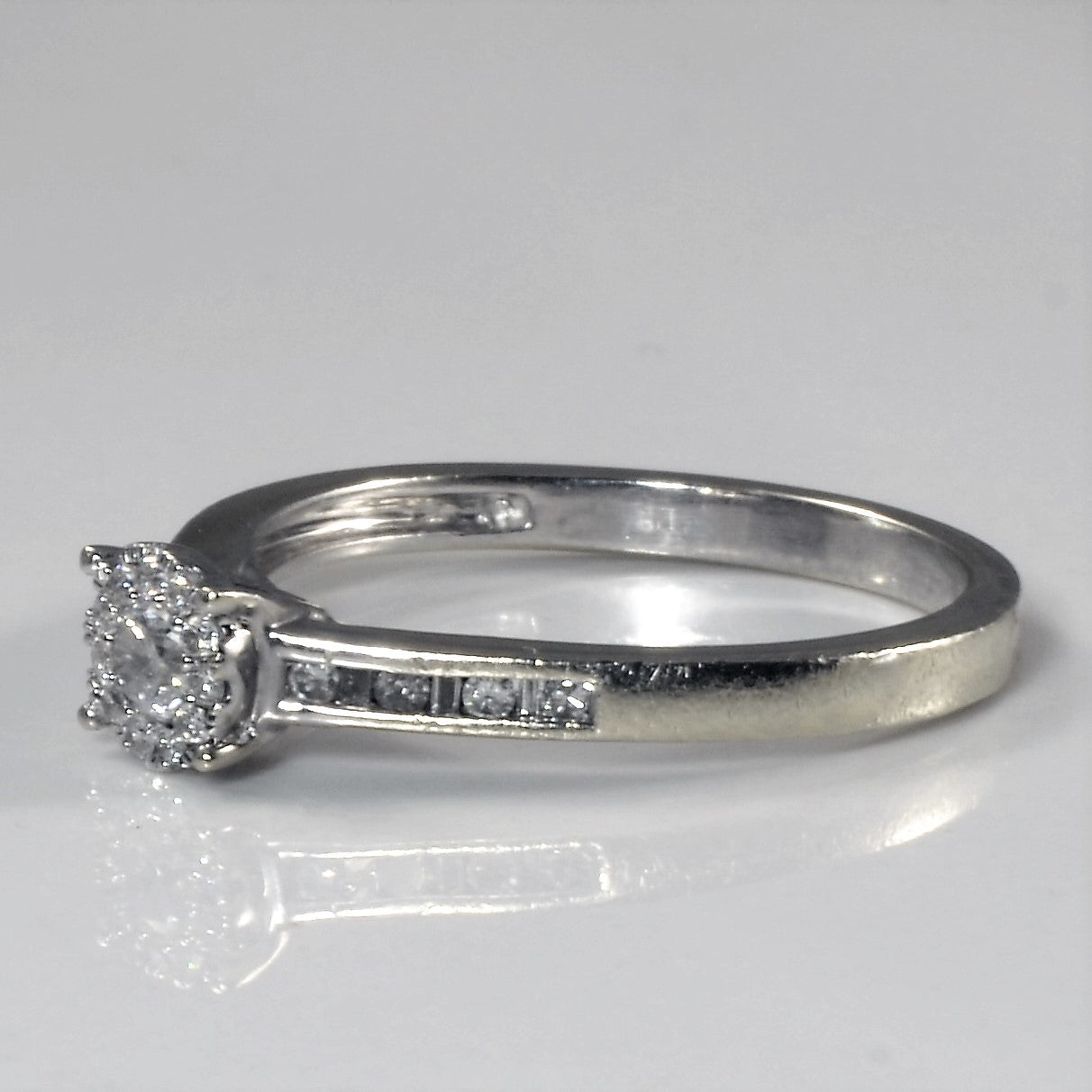 Diamond Cluster Solitaire Style Ring | 0.24ctw | SZ 7.5 |