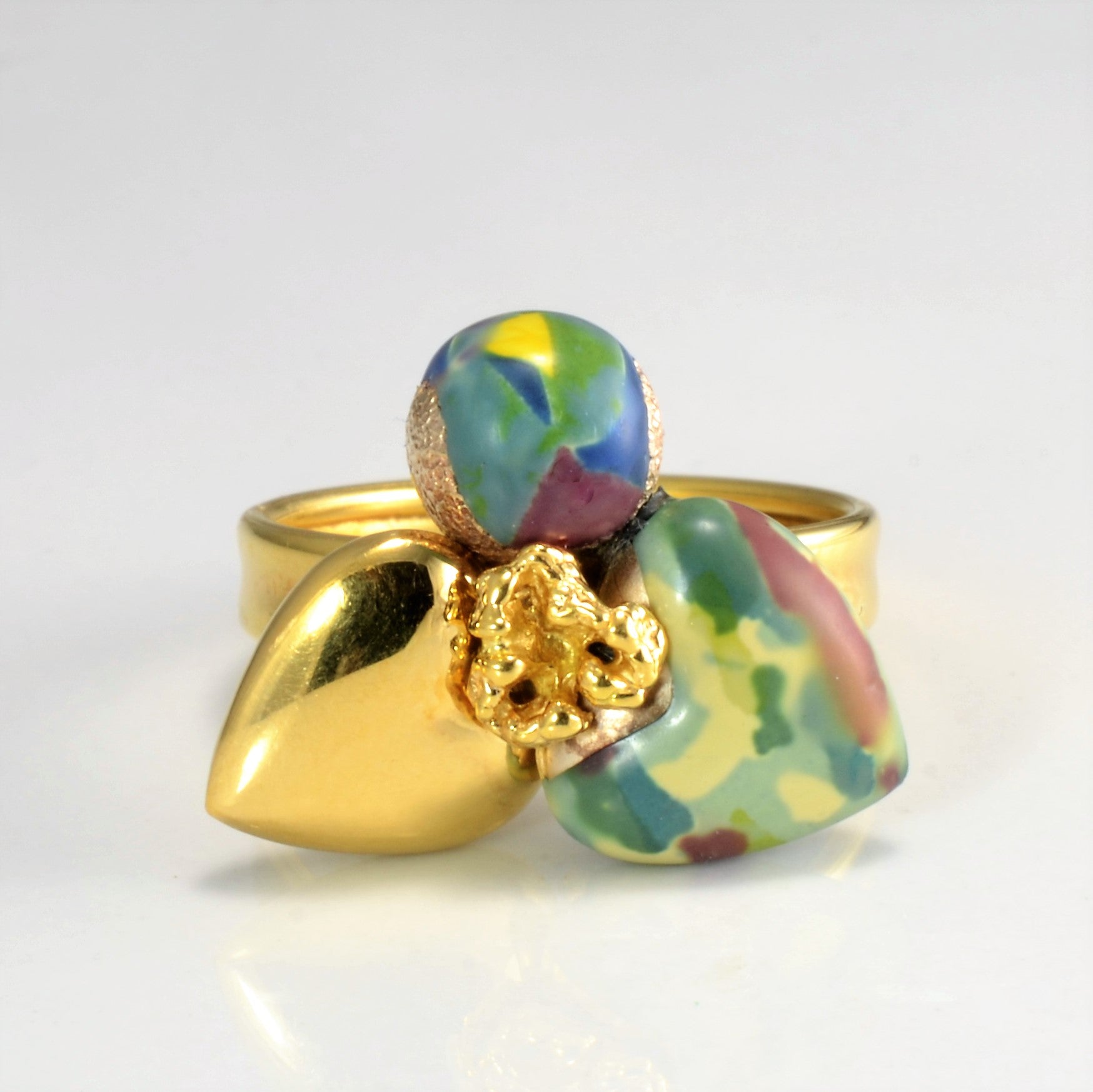 Floral Inspired Enameled Gold Ring | SZ 7.5 |