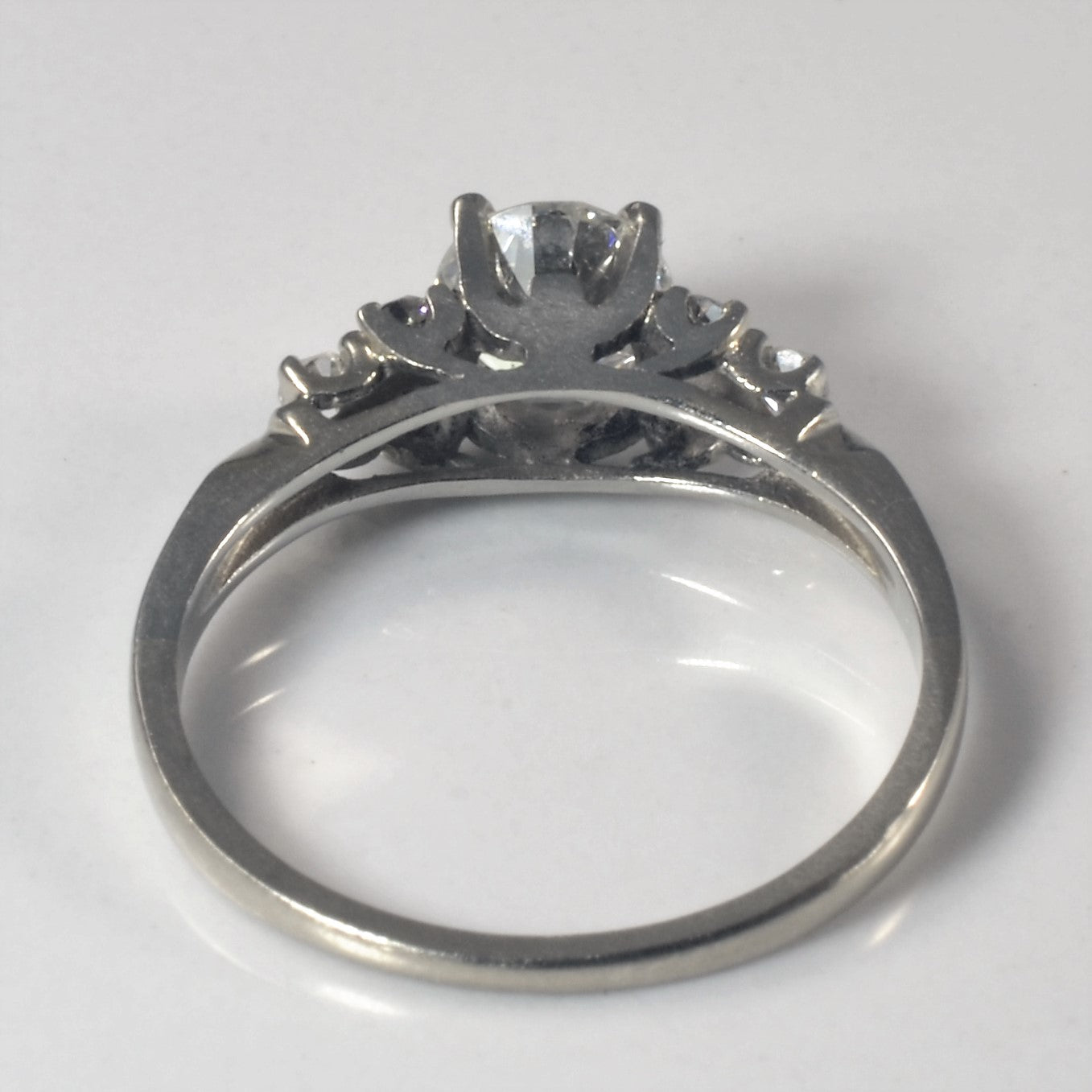 1940s Side Stone Detailed Engagement Ring | 0.93ctw | SZ 6.75 |