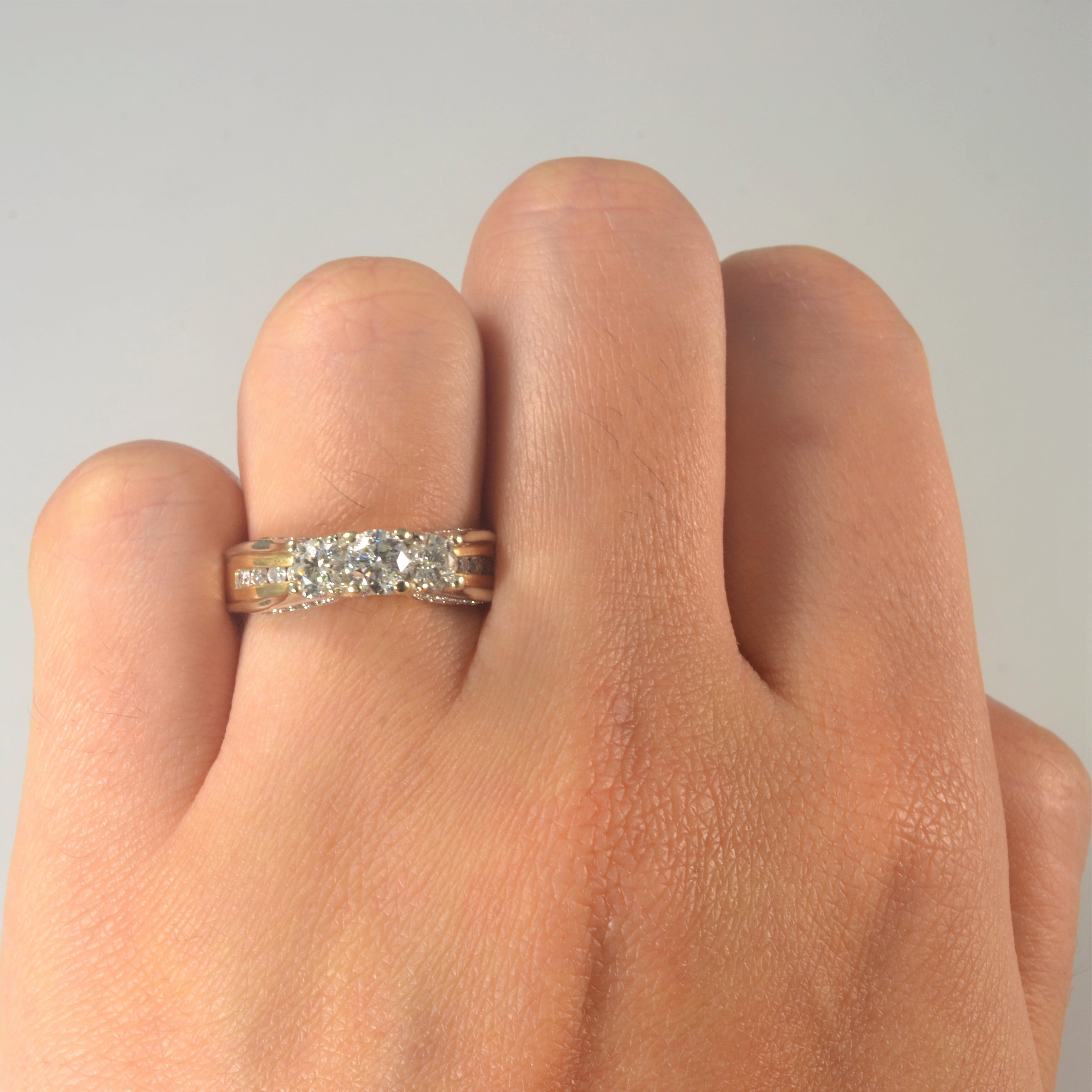 Diamond Gallery Three Stone Engagement Ring | 0.88ctw | SZ 4.75 |