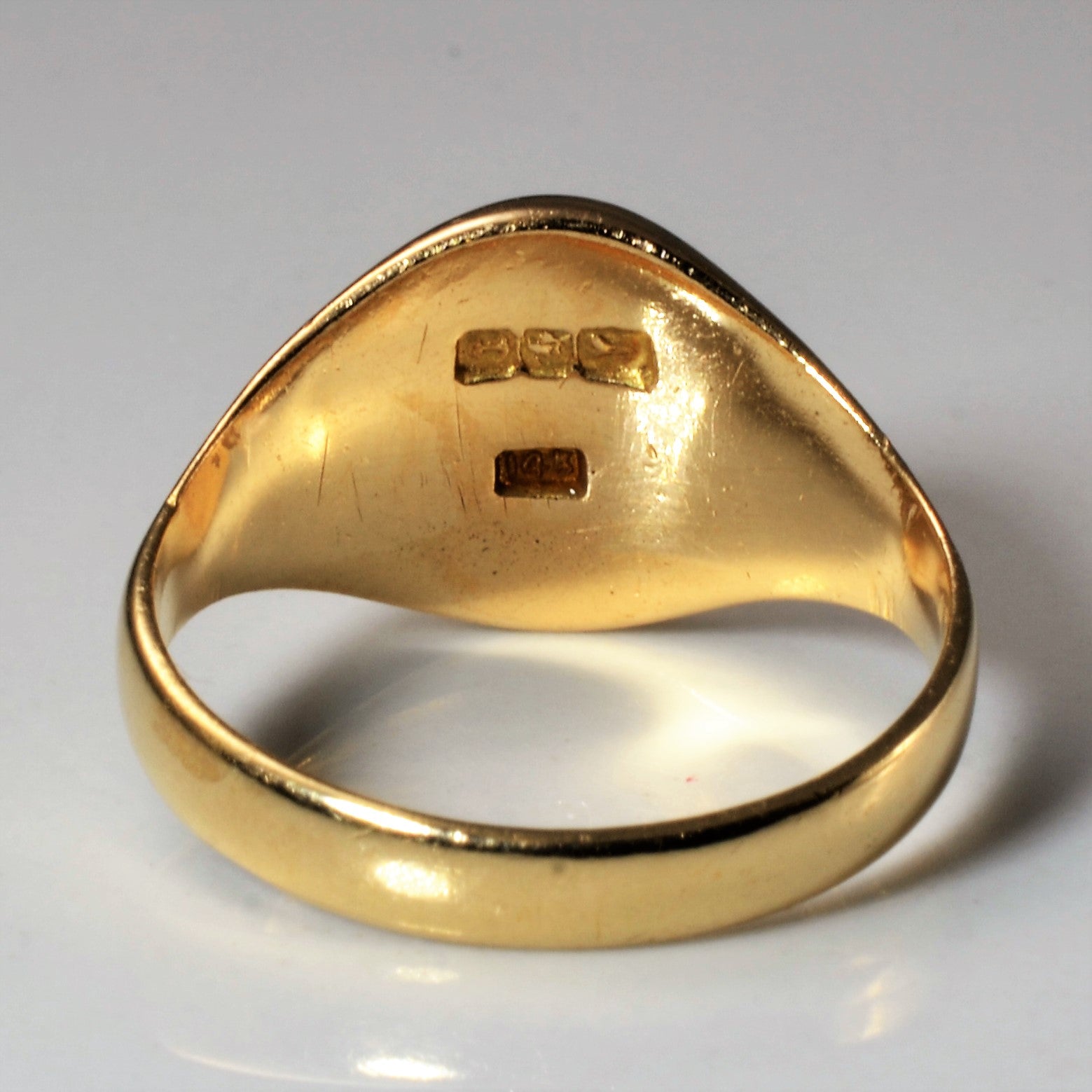 Edwardian Era Engraved 'S' Oval Signet Ring | SZ 6.5 |