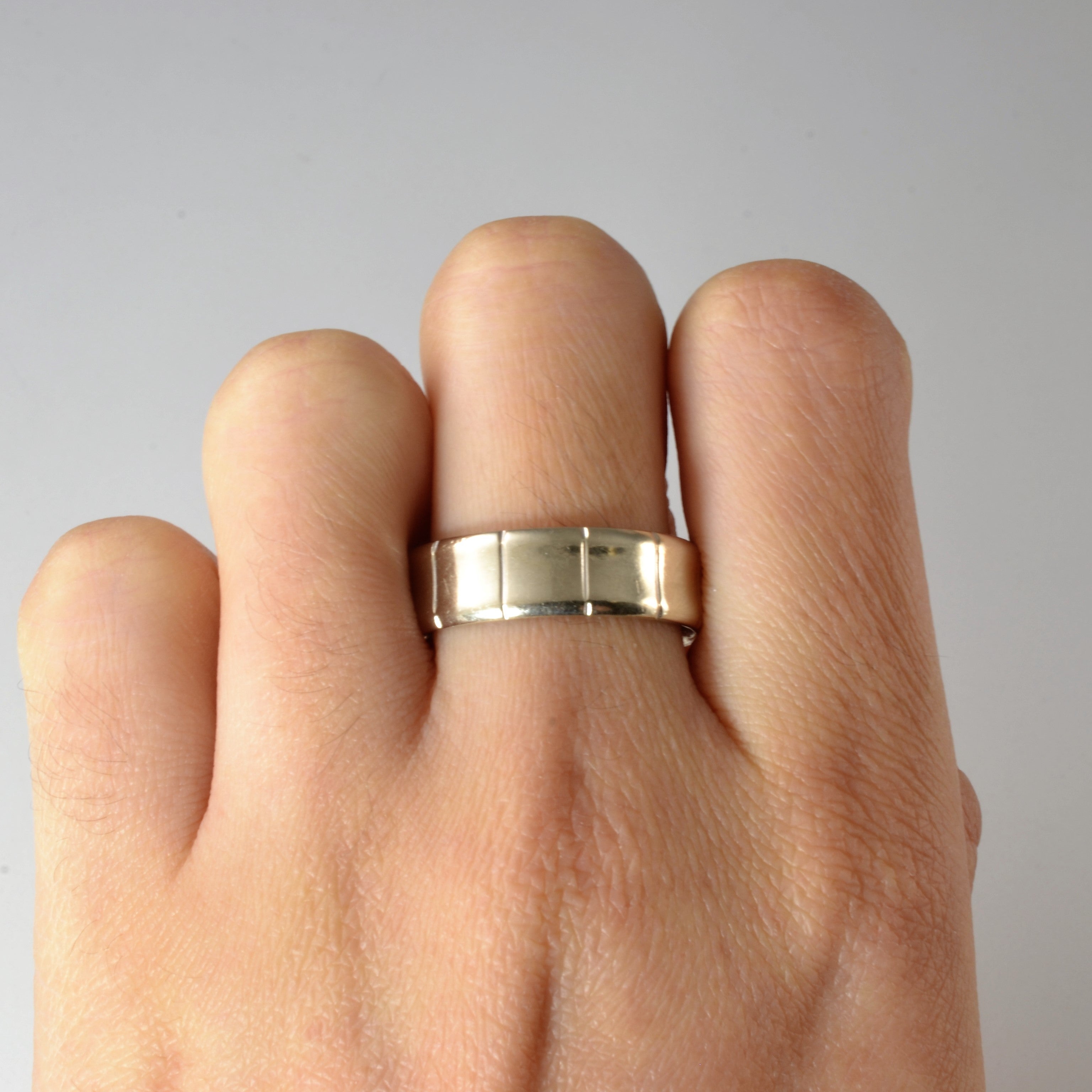 Vertical Grid White Gold Band | SZ 11 |