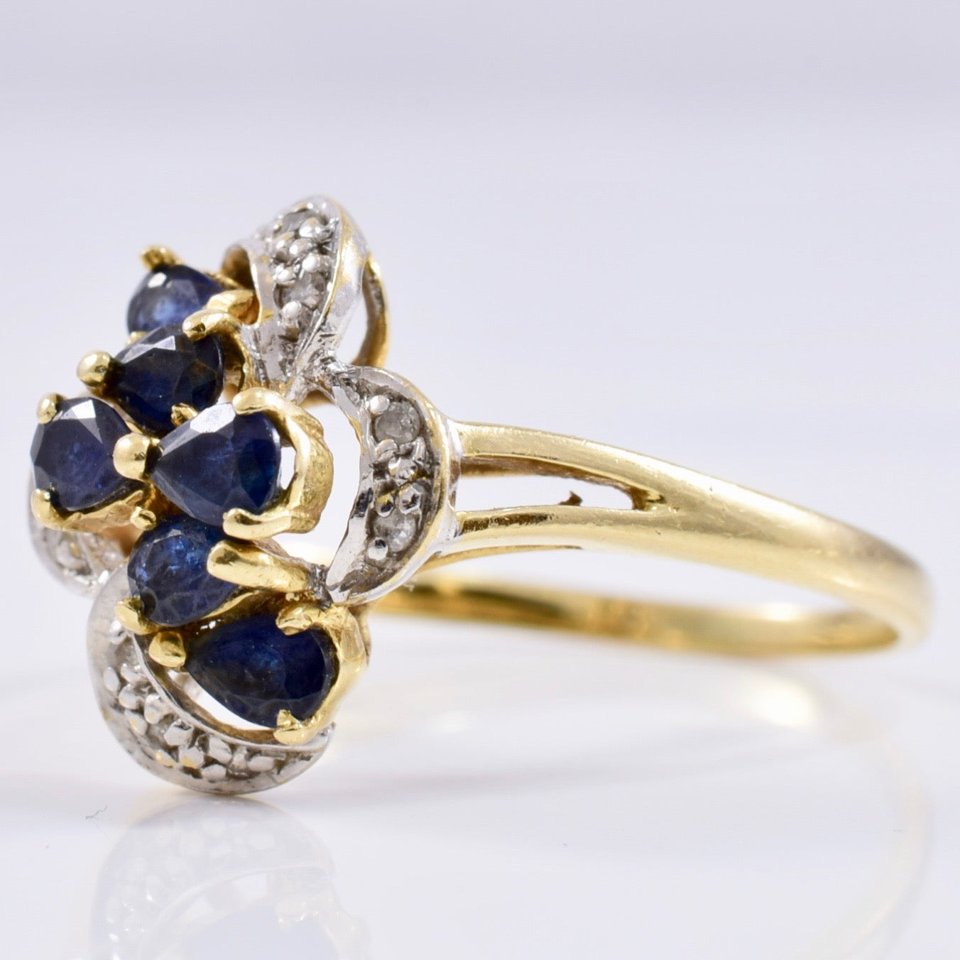 Floral Sapphire and Diamond Cluster Ring | 0.05 ctw SZ 7.5 |
