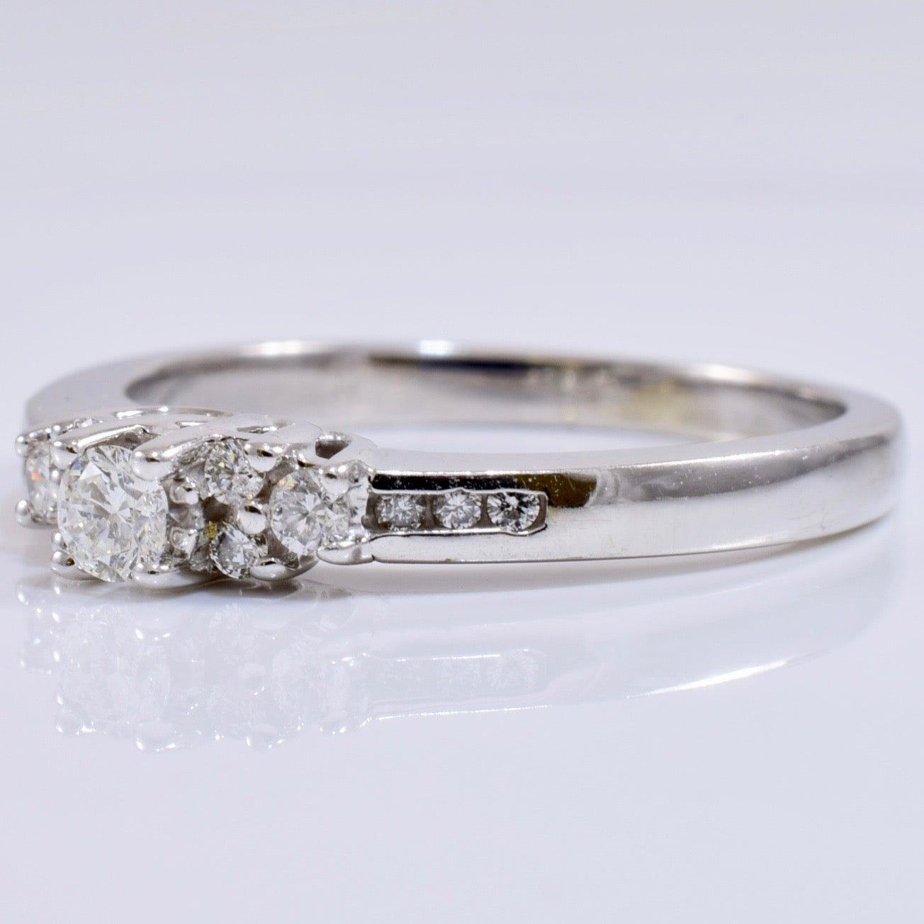 Diamond Engagement Ring | 0.23 ctw SZ 6.75 |