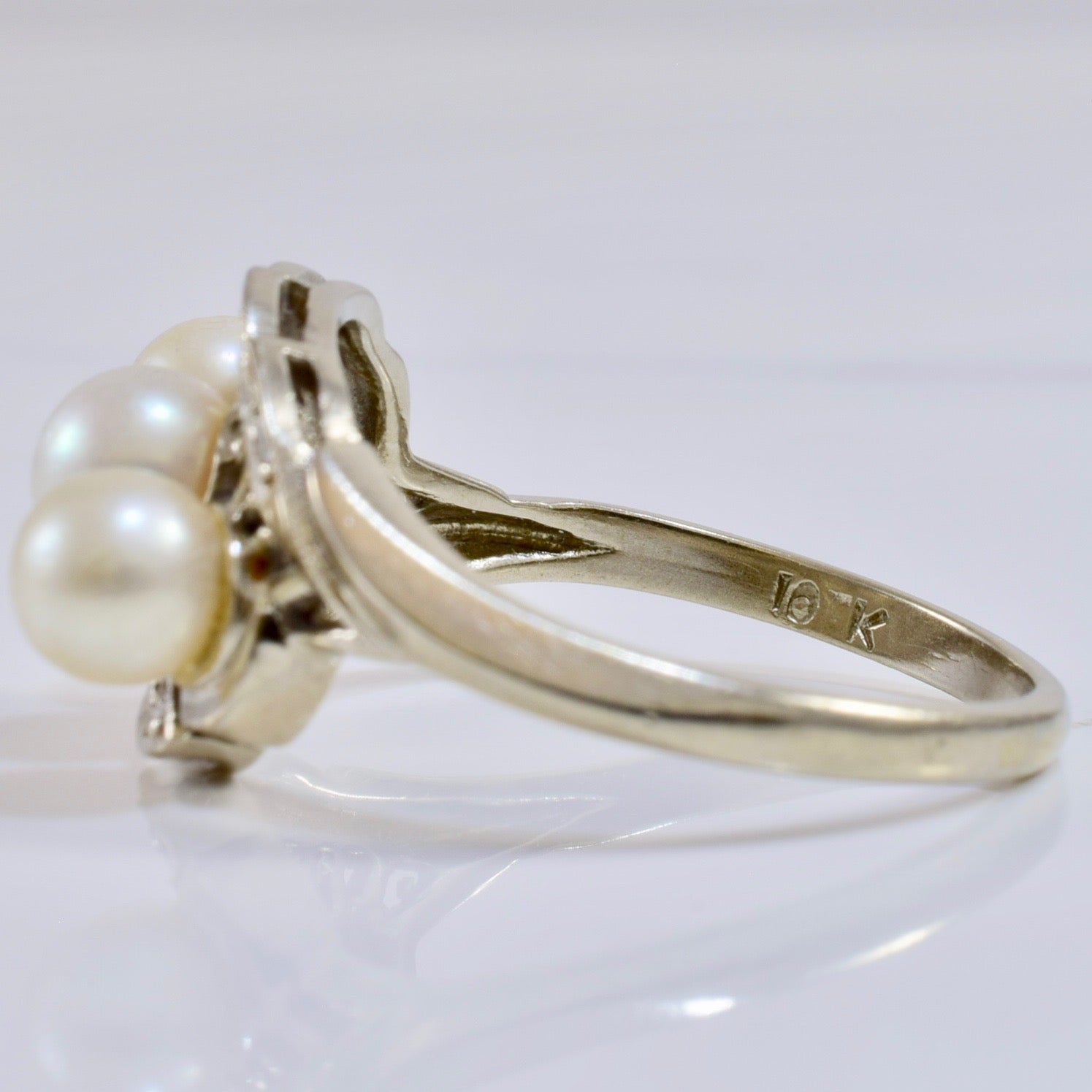 Bypass Diamond and Pearl Ring | 0.06 ctw SZ 7.5 |