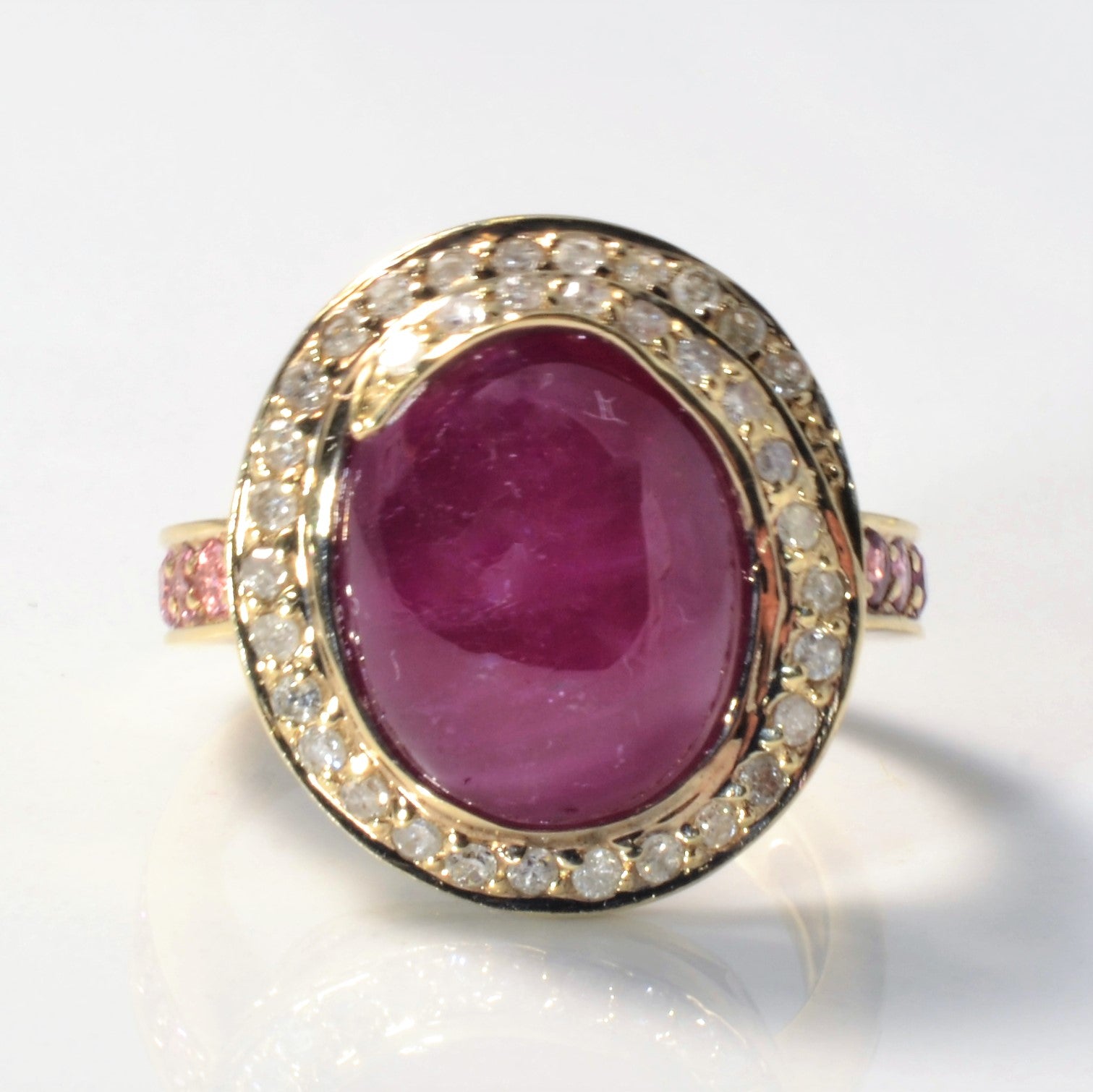 Cabochon Cut Ruby & Diamond Ring | 0.25ctw, 11.00ct | SZ 7 |