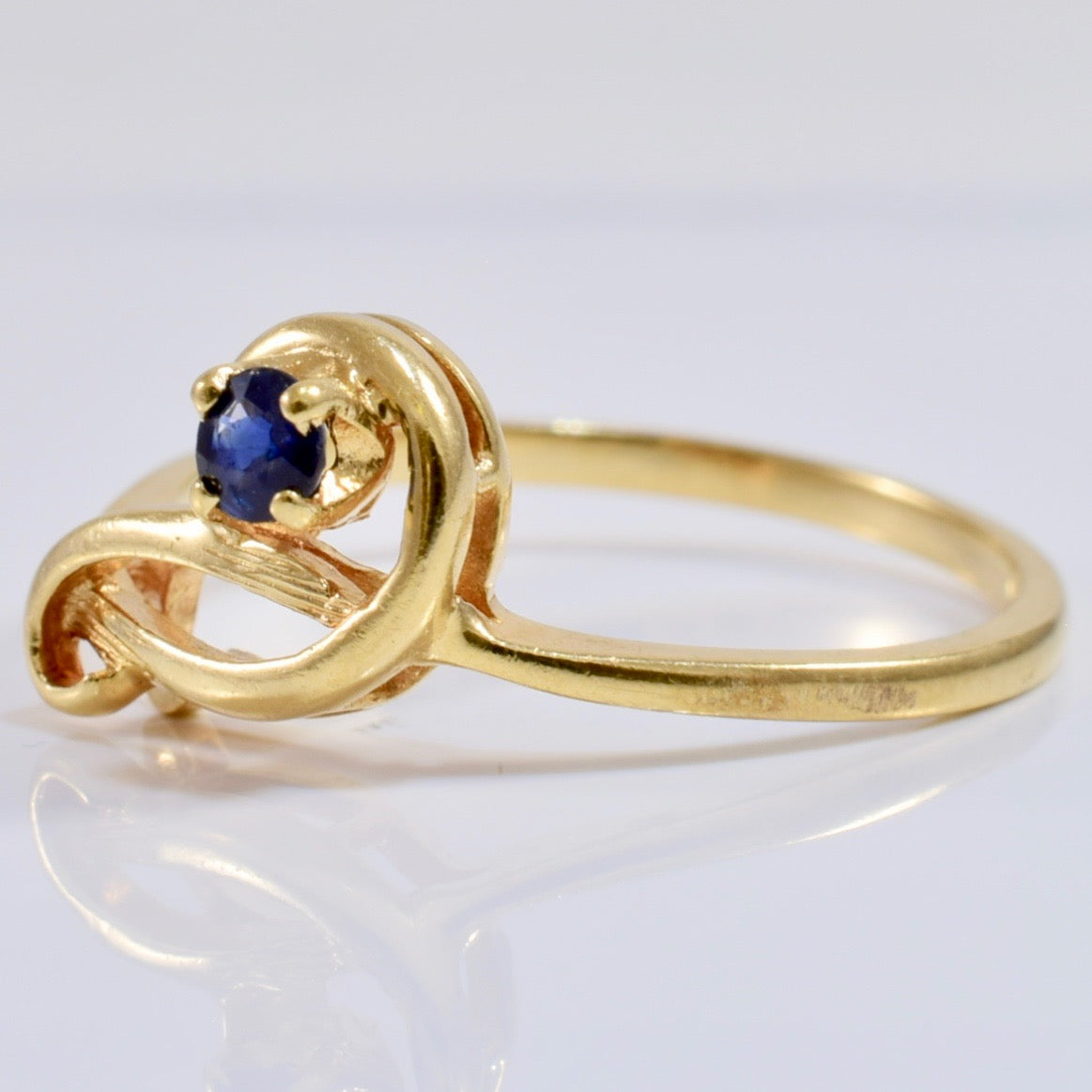 Solitaire Sapphire Ring | SZ 6.75 |