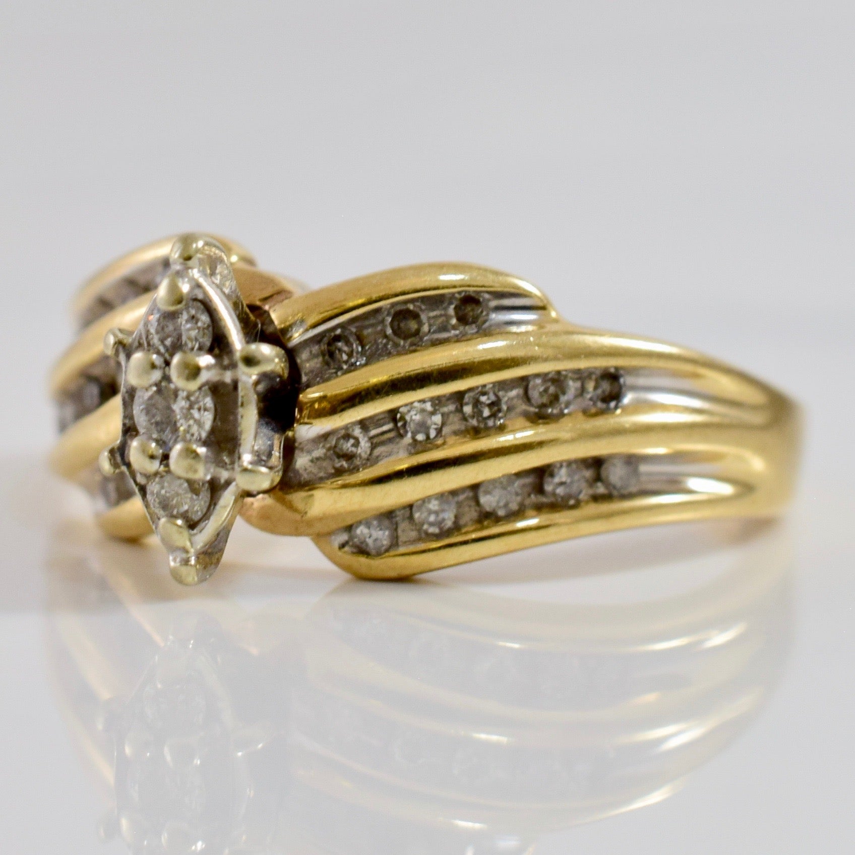 High Set Diamond Cluster Ring | 0.26 ctw SZ 7.25 |