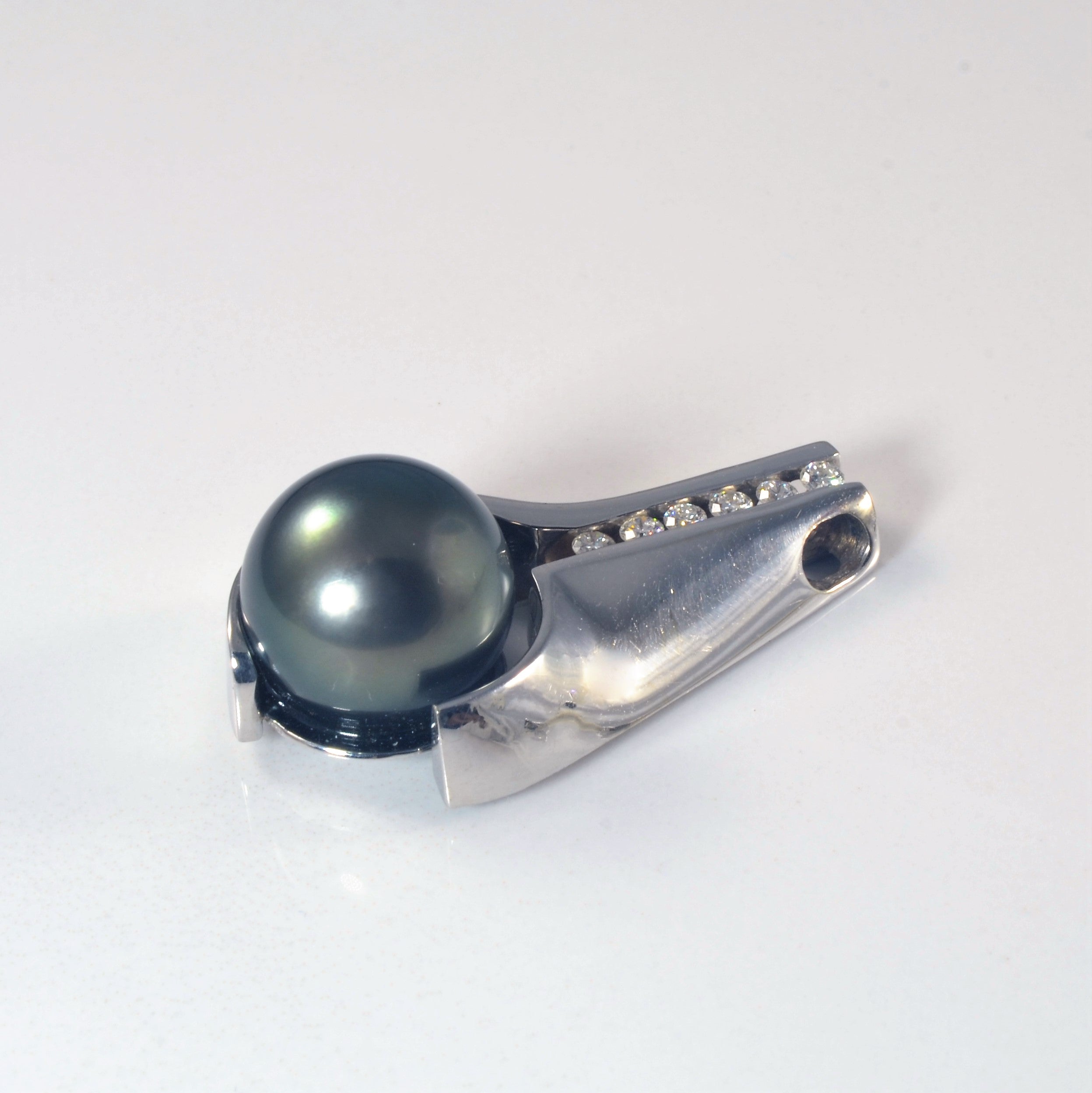 Tahitian Pearl & Diamond Set | 0.73ctw |