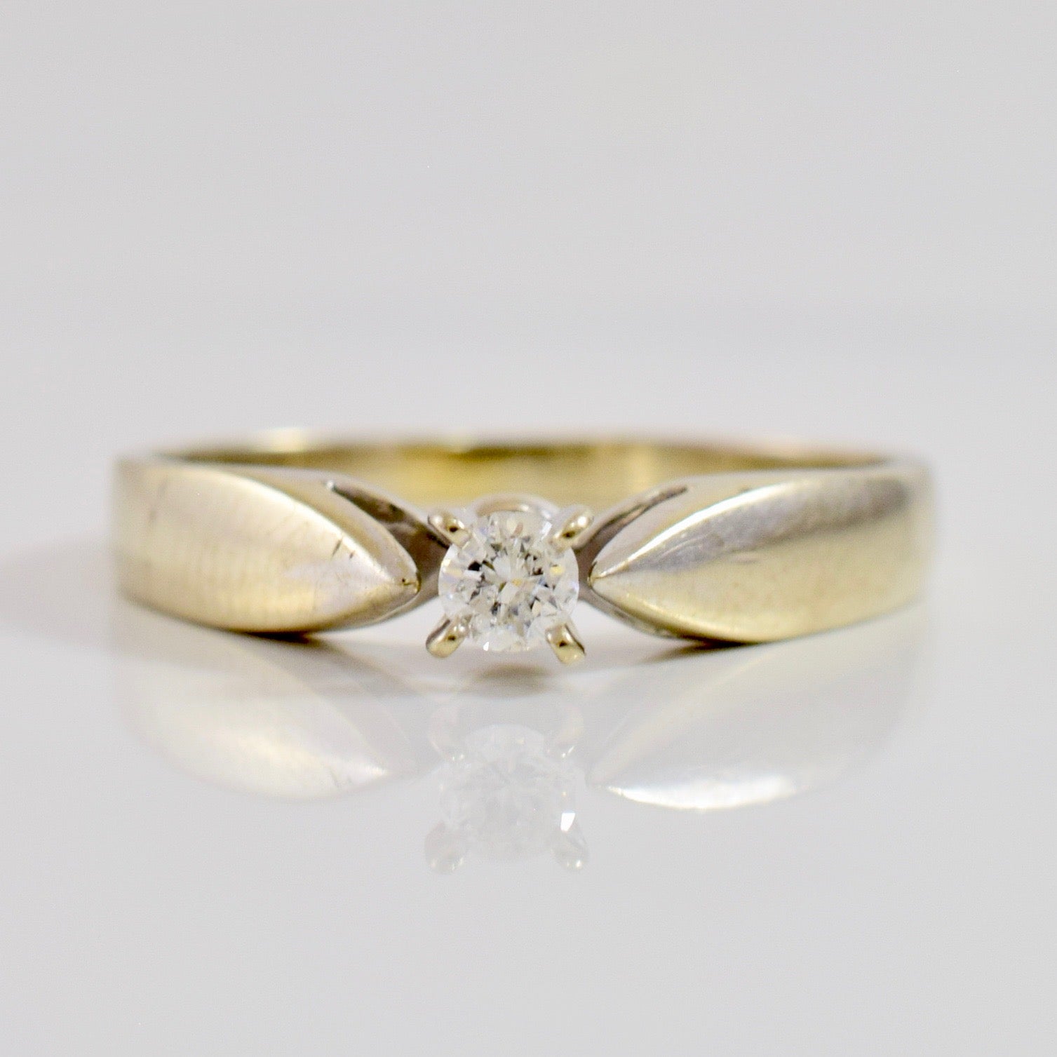 Petite Diamond Ring | 0.07 ctw SZ 5 |