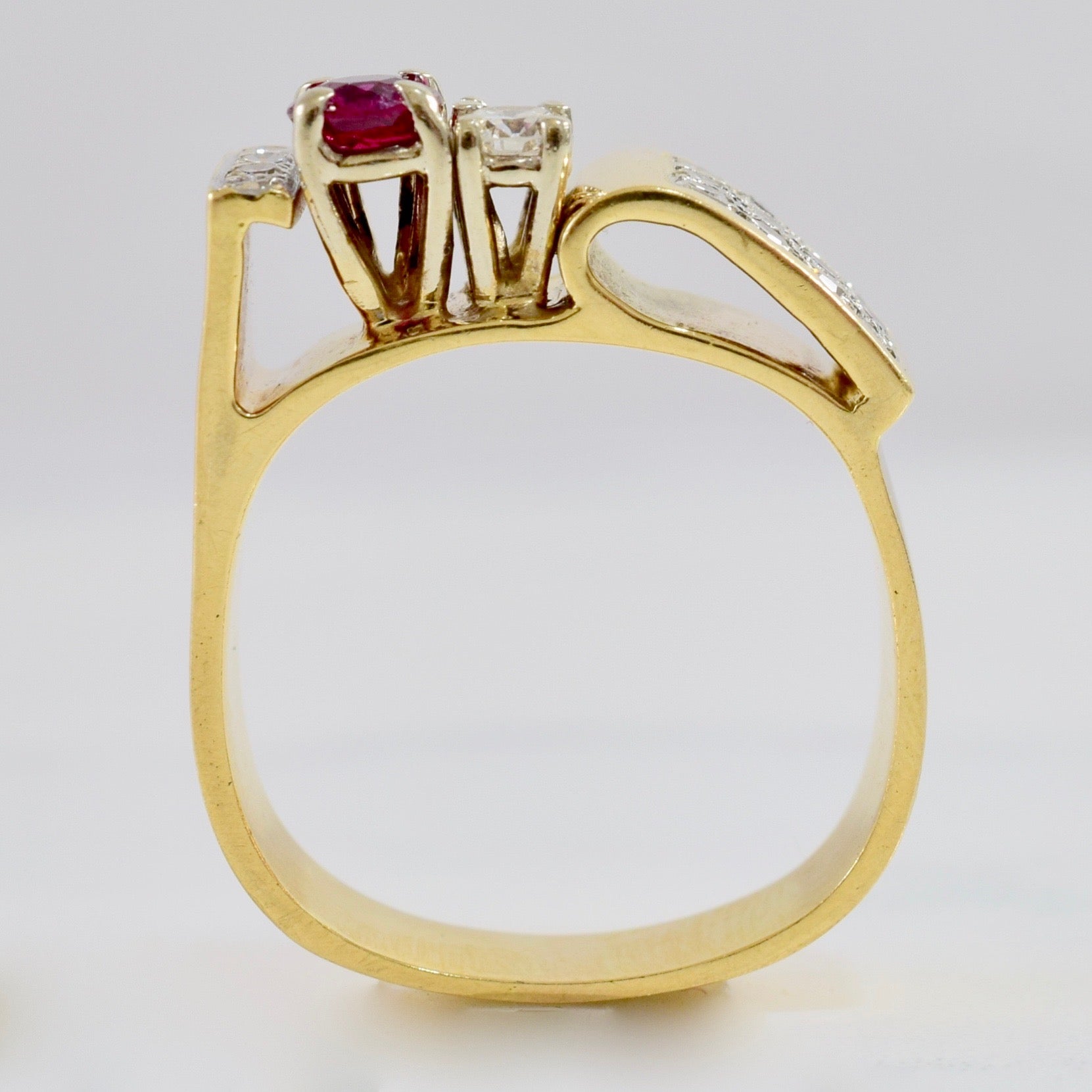 High Set Diamond Cluster and Ruby Ring | 1.0 ctw SZ 8.25 |