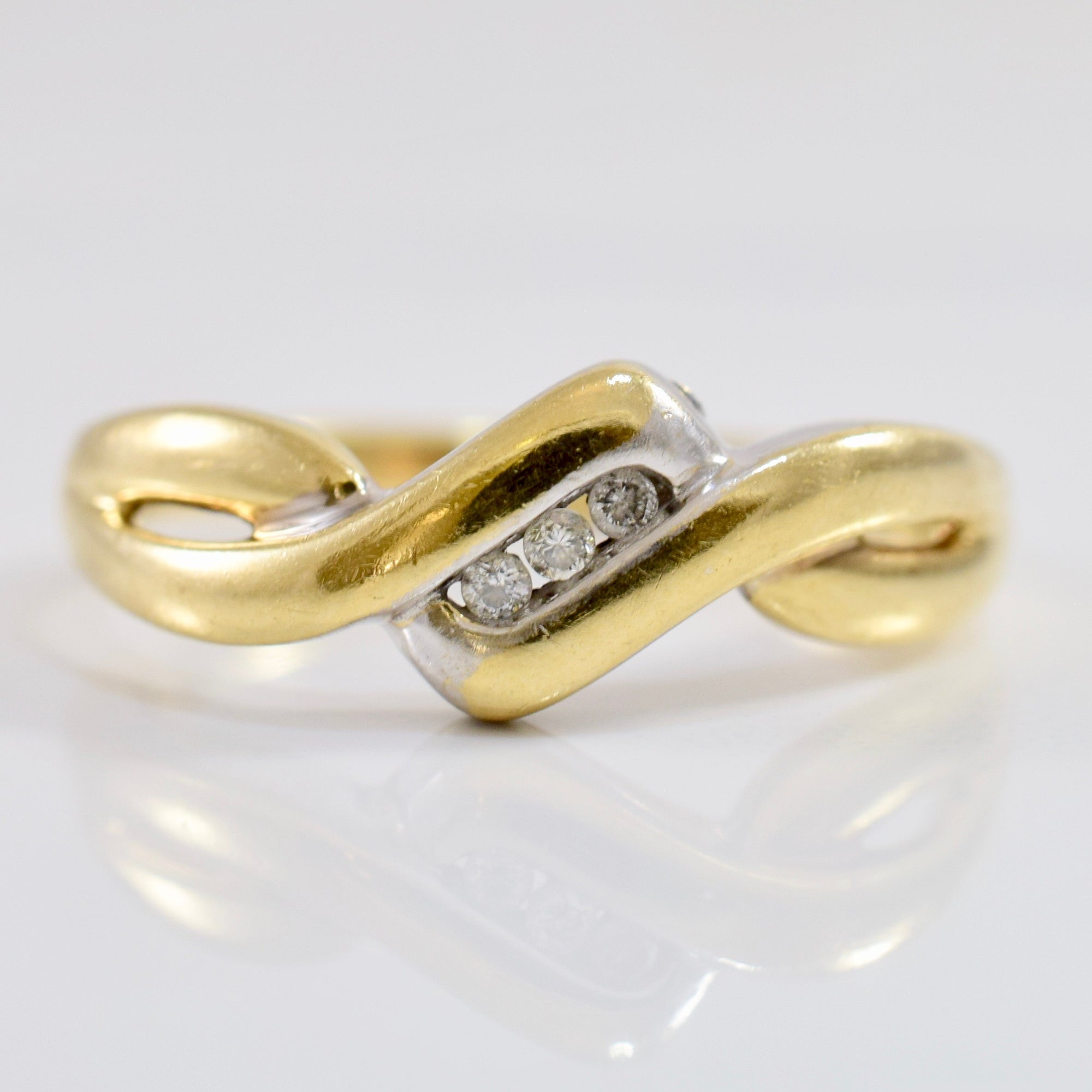 Twisted Diamond Bypass Ring | 0.03 ctw SZ 6.75 |