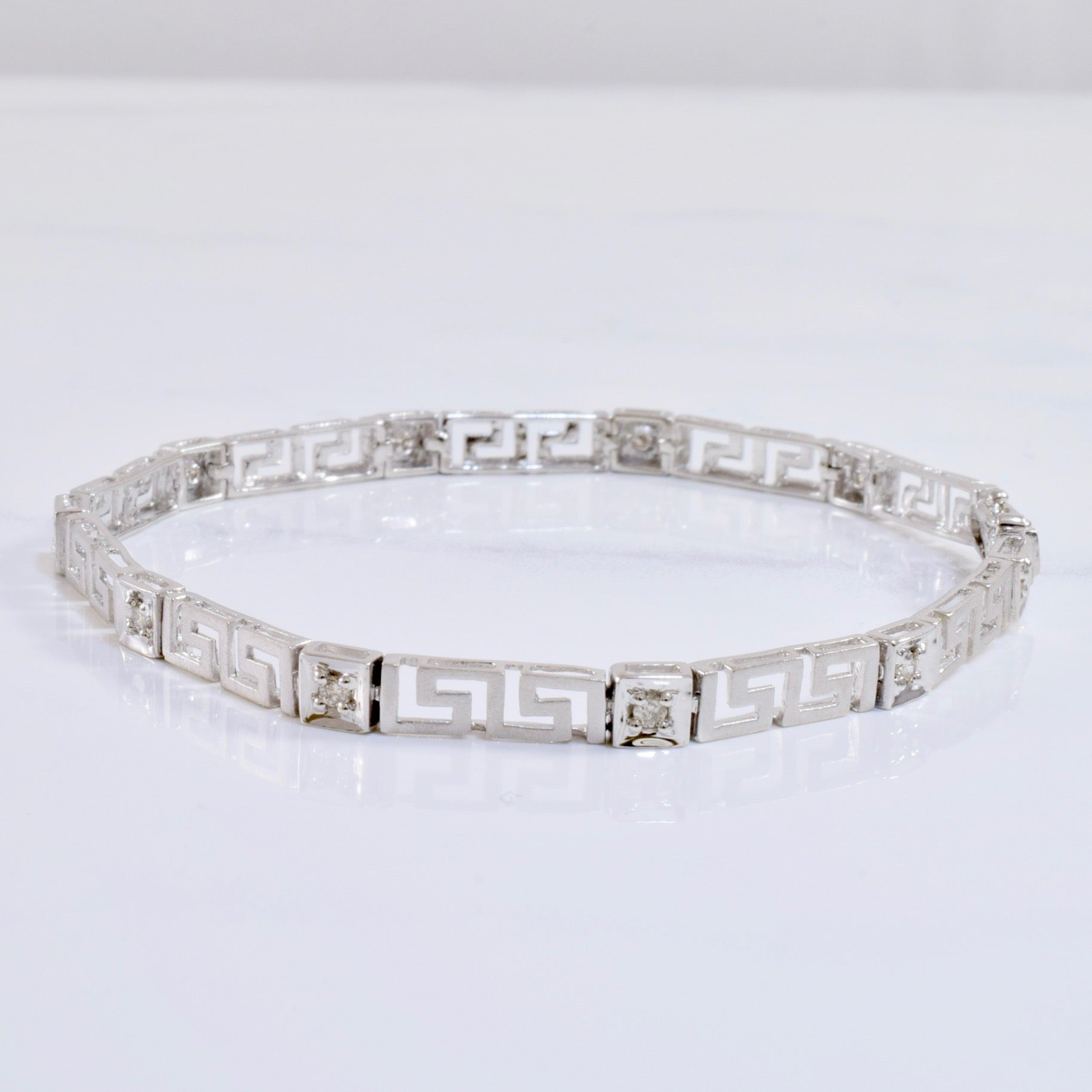 Geometric Diamond Bracelet | 0.22 ctw SZ 6.5" |