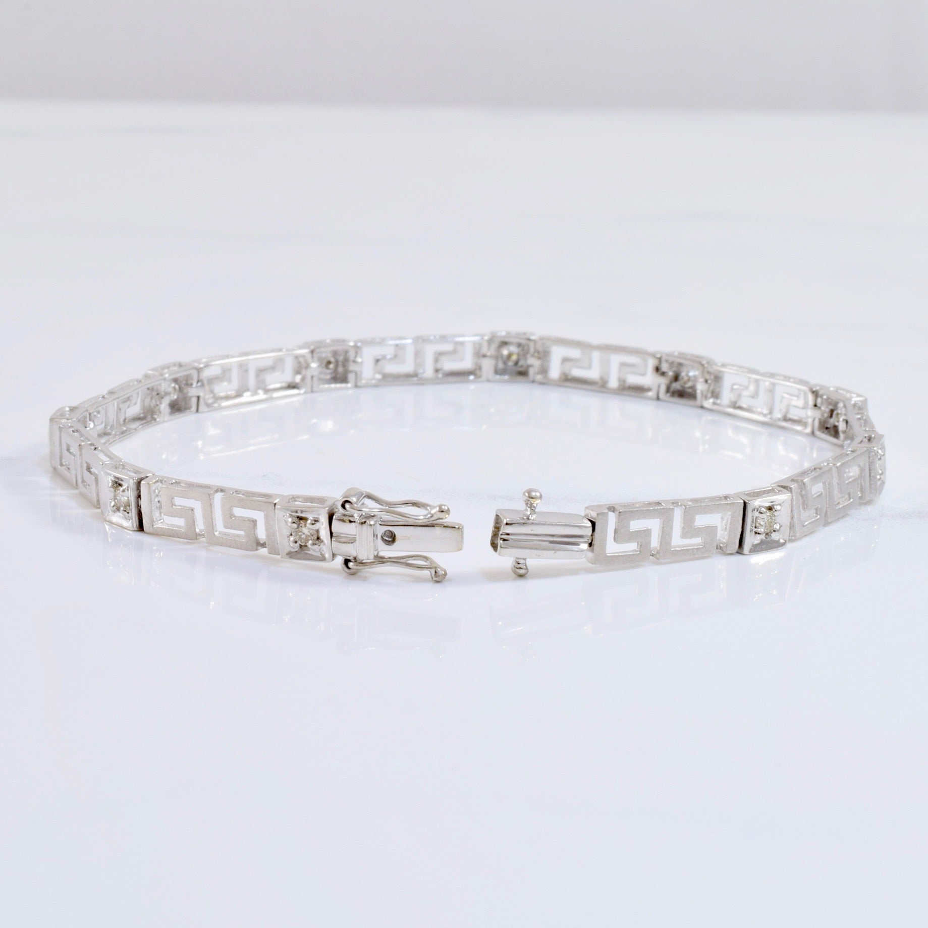 Geometric Diamond Bracelet | 0.22 ctw SZ 6.5" |