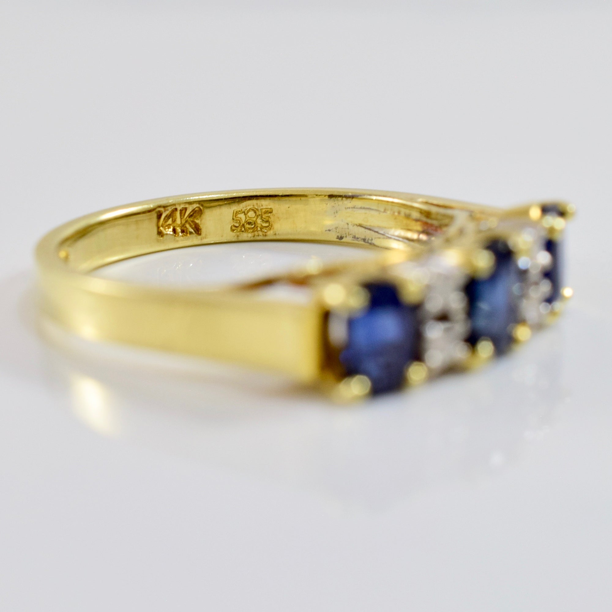 Oval Sapphire and Diamond Ring | 0.06 ctw SZ 6 |