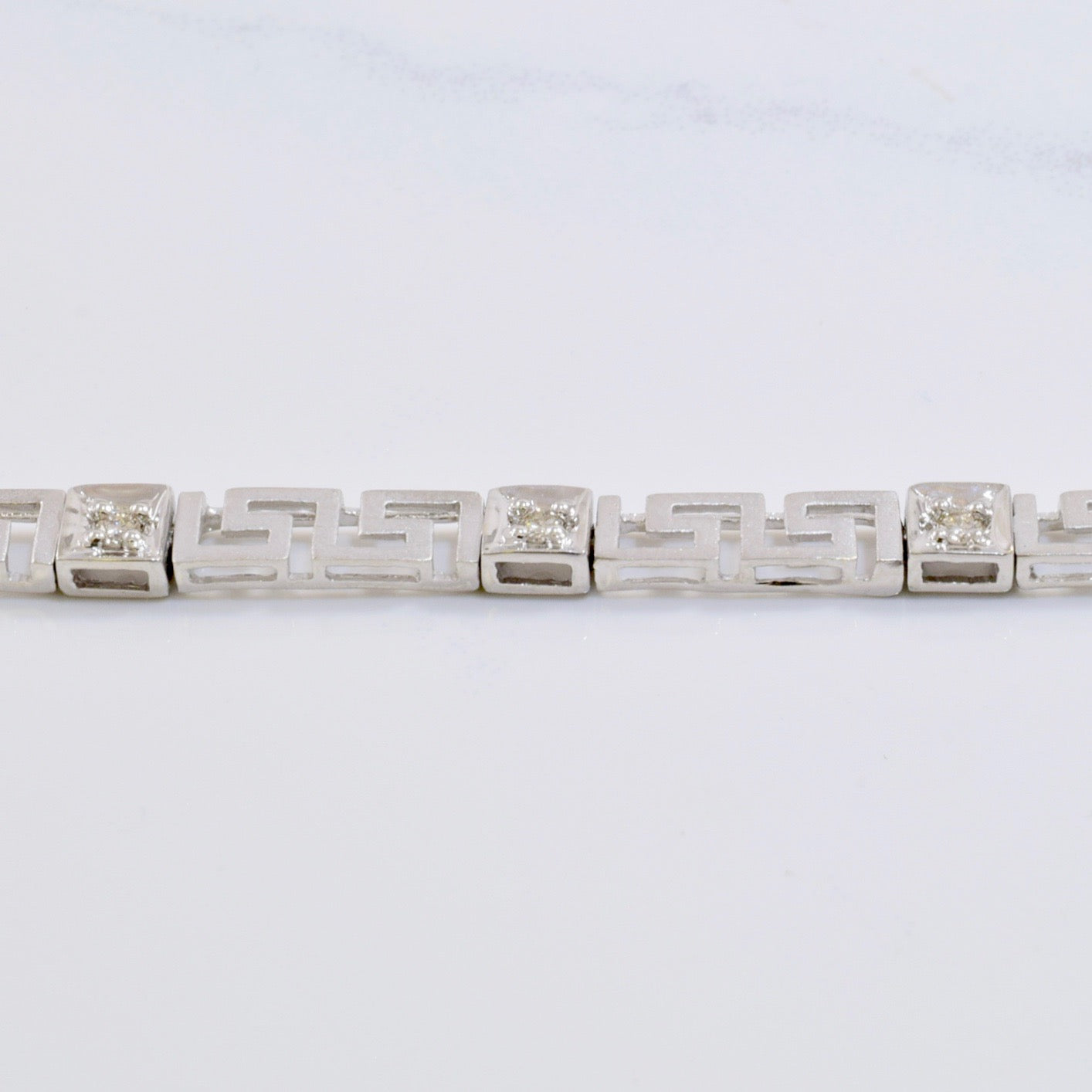 Geometric Diamond Bracelet | 0.22 ctw SZ 6.5" |