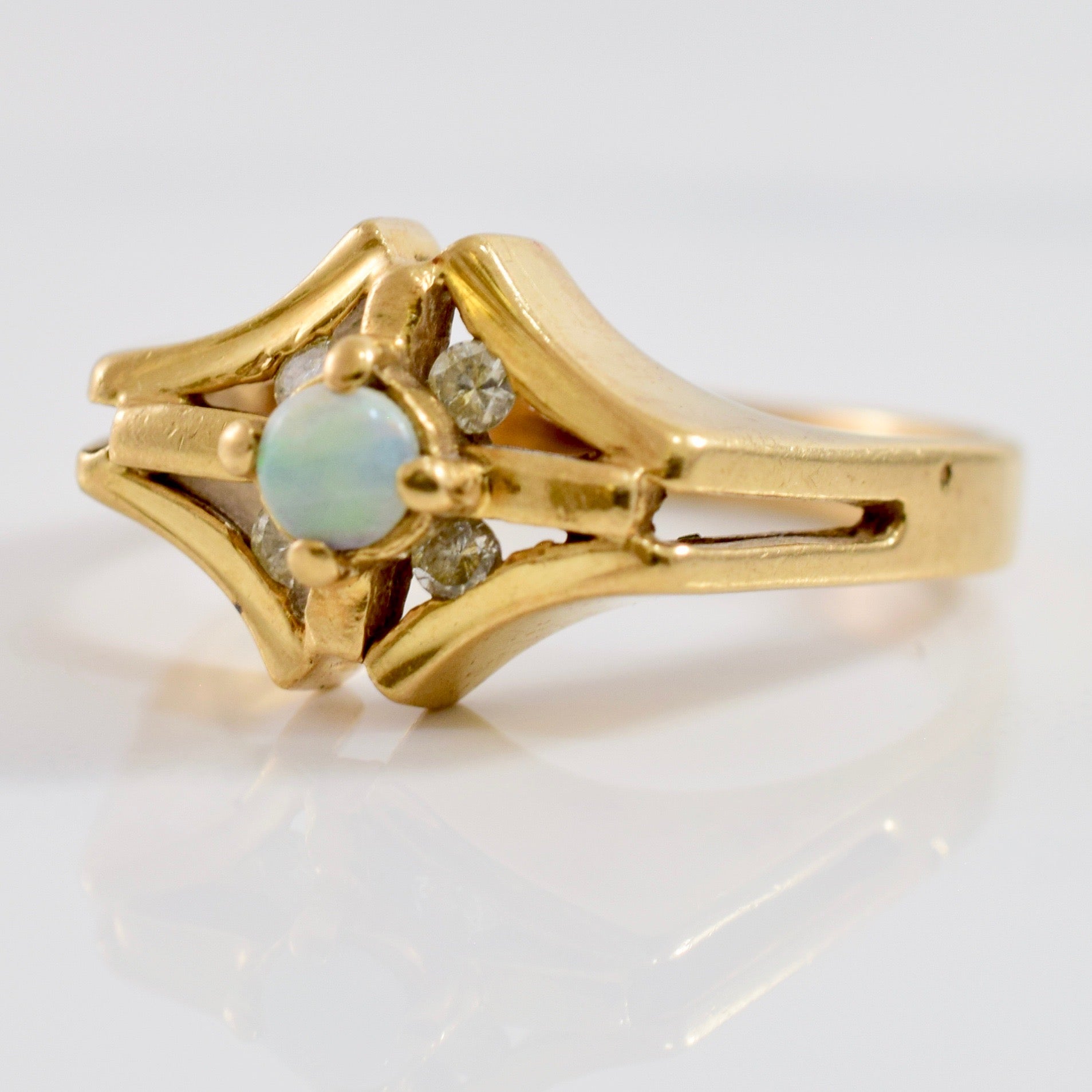 Opal and Diamond Ring | 0.08 ctw SZ 4 |