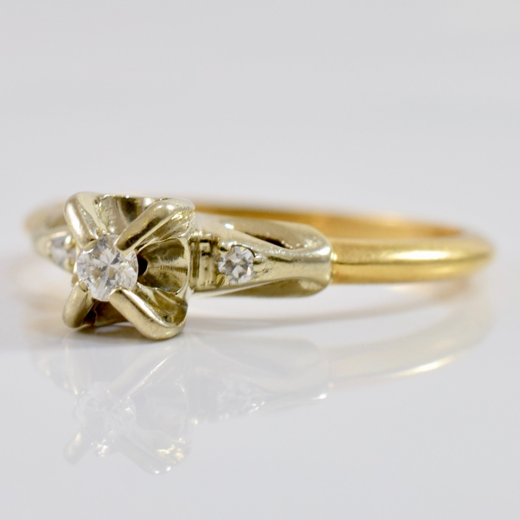 Petite Vintage Engagement Ring | 0.07 ctw SZ 5.5 |