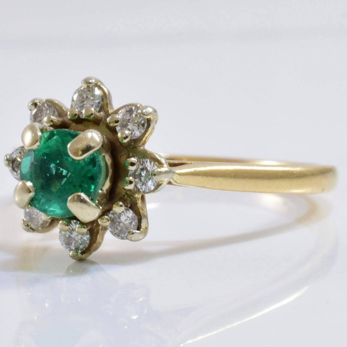 Emerald and Diamond Cluster Ring | 0.16 ctw SZ 5.75 |