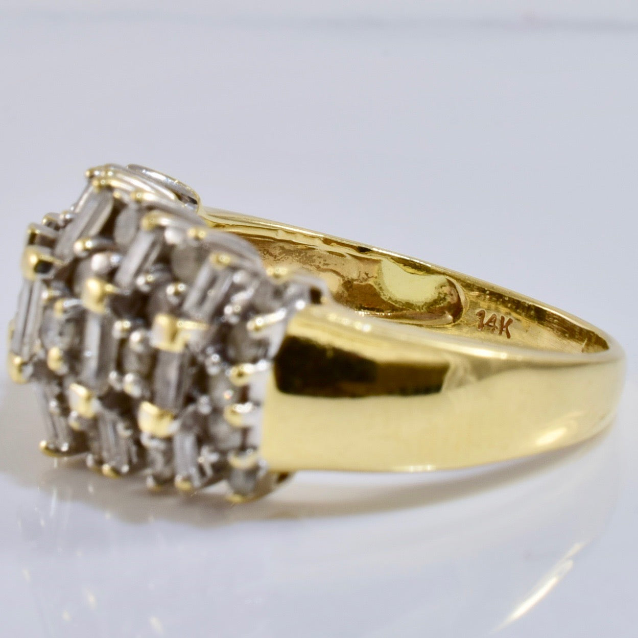 Diamond Cluster Ring | 0.90 ctw SZ 7 |