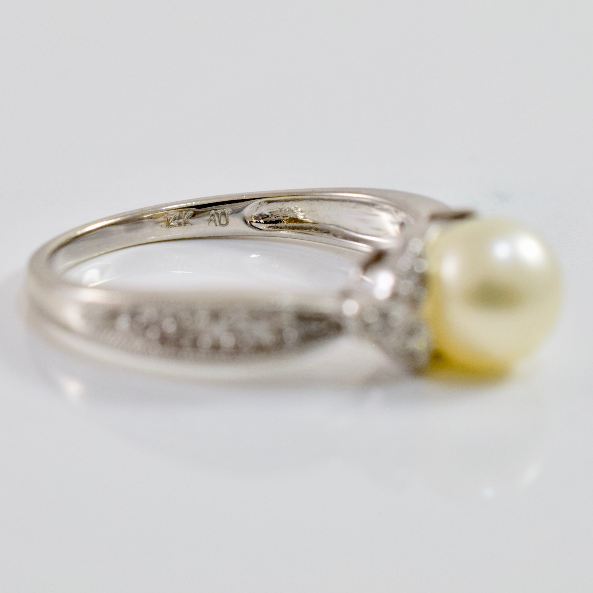 Elegant Pearl and Diamond Ring | 0.03 ctw SZ 7.25 |