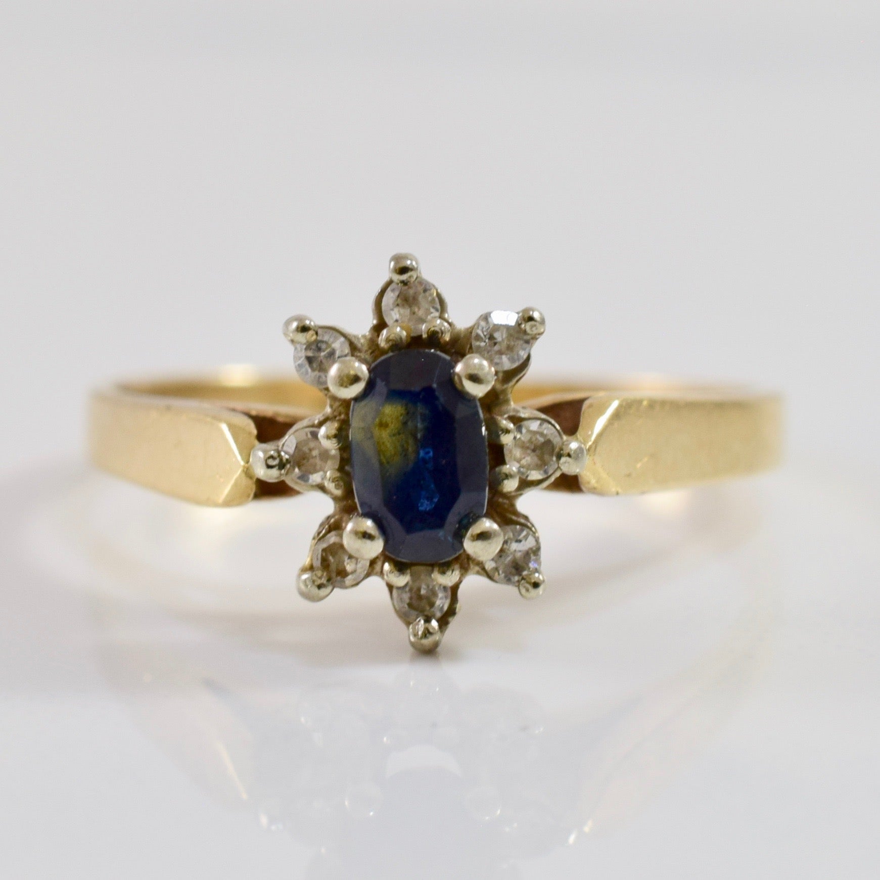 Diamond and Sapphire Ring | 0.08 ctw SZ 5.75 |