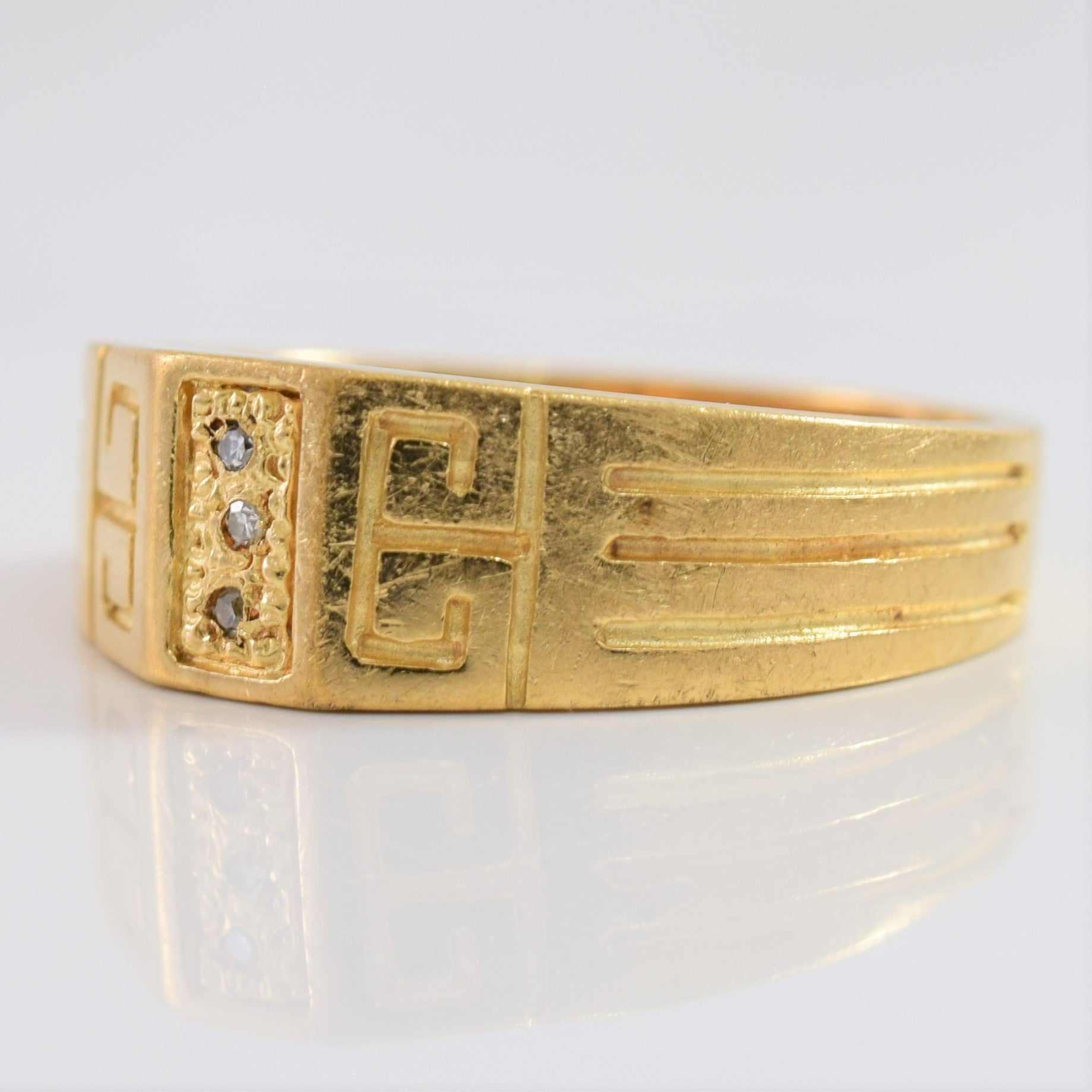 Geometric Diamond Band | 0.01 ctw SZ 7 |