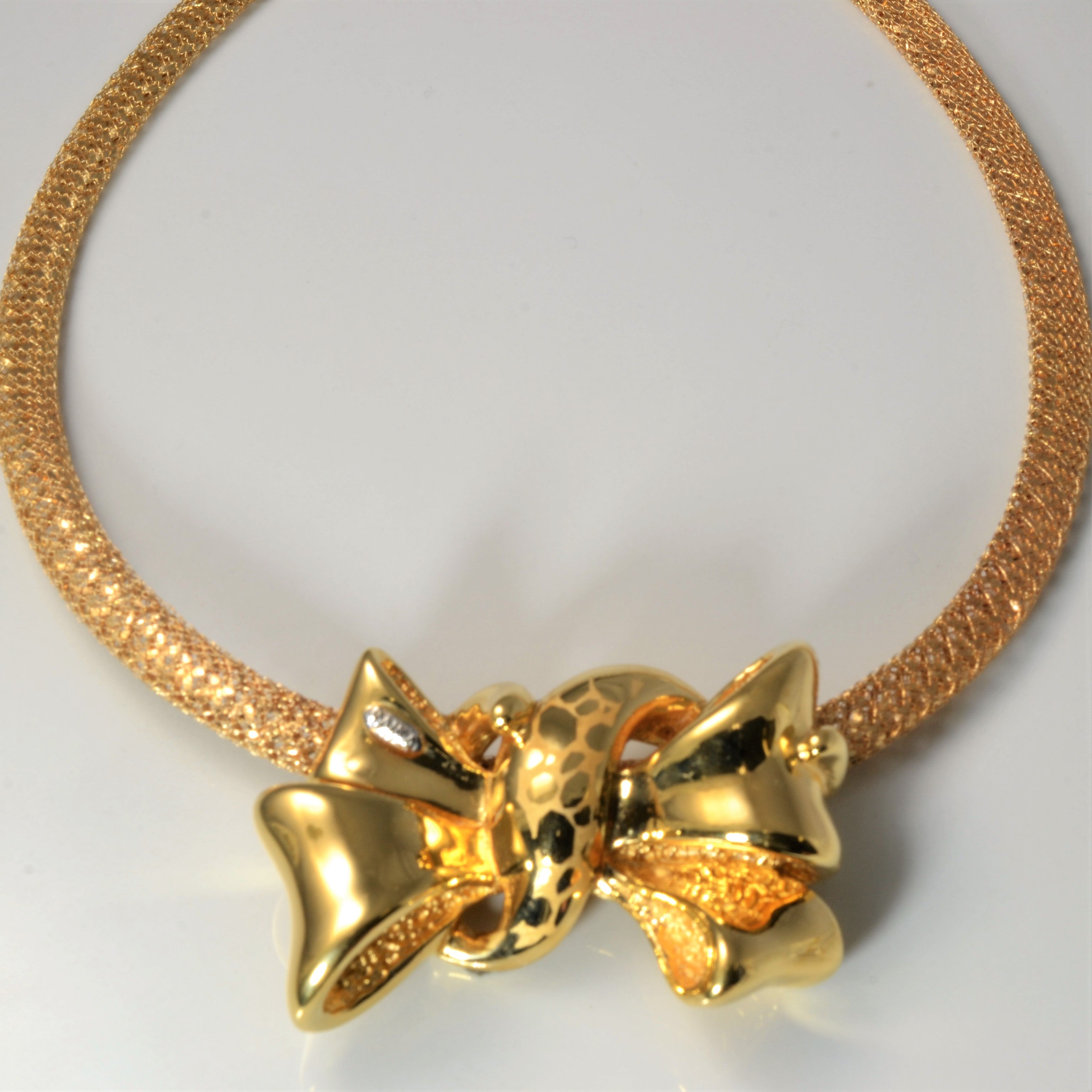 Raika' Hollow Gold Bow Mesh Necklace | 17" |