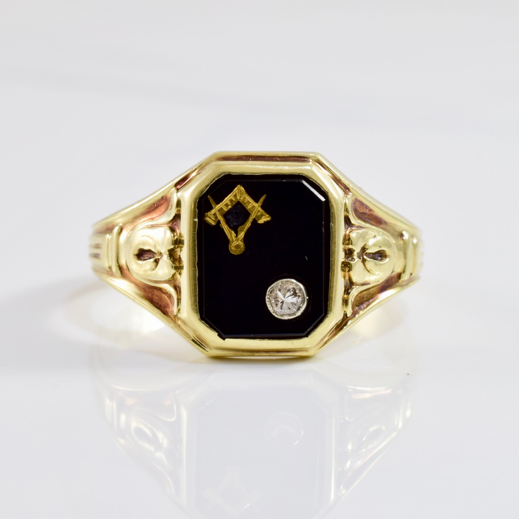 Diamond Signet Ring | 0.03 ctw SZ 9 |