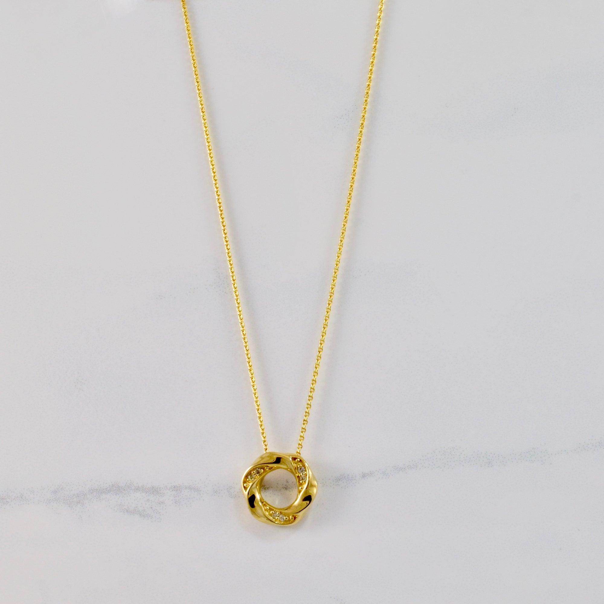 Diamond Circle Necklace | 0.03 ctw SZ 20