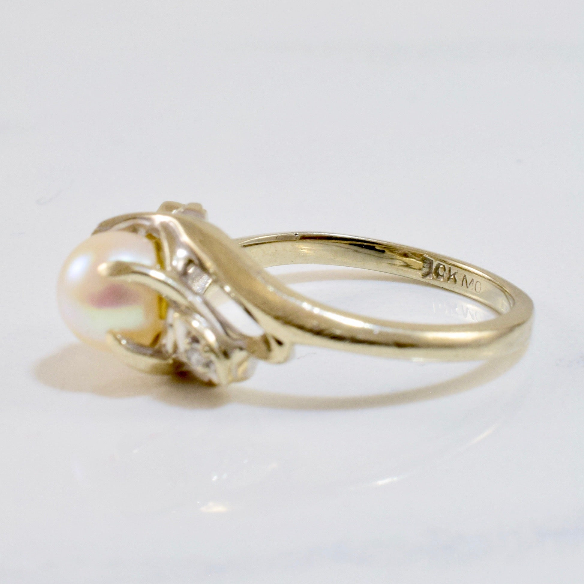 Pearl and Diamond Ring | 0.01 ctw SZ 4.25 |