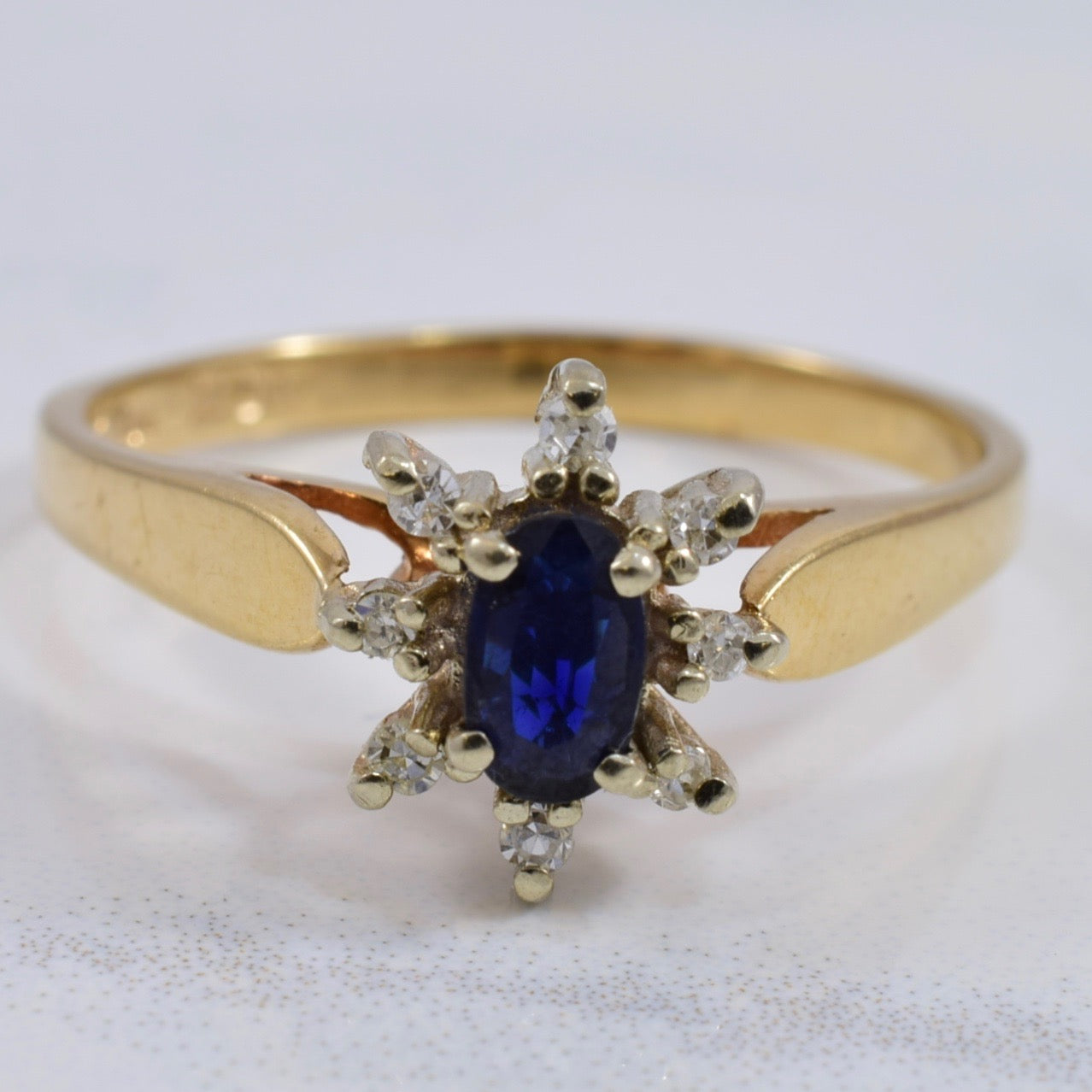 Sapphire and Diamond Cluster Ring | 0.08 ctw SZ 7.75 |