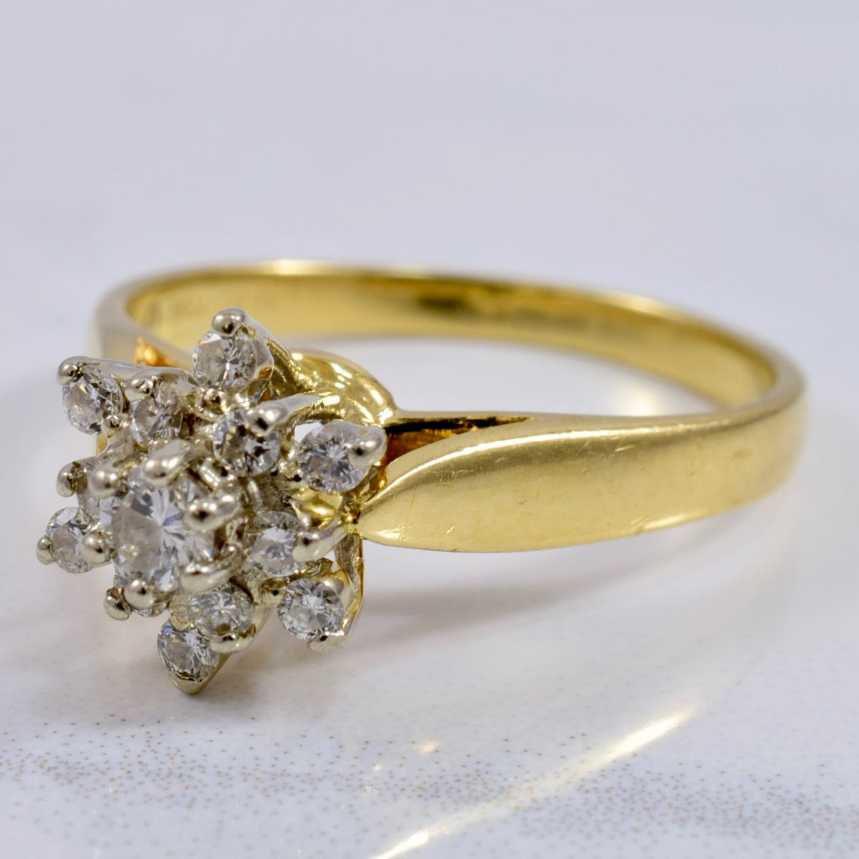 Floral Cluster Diamond Ring | 0.26 ctw SZ 6 |