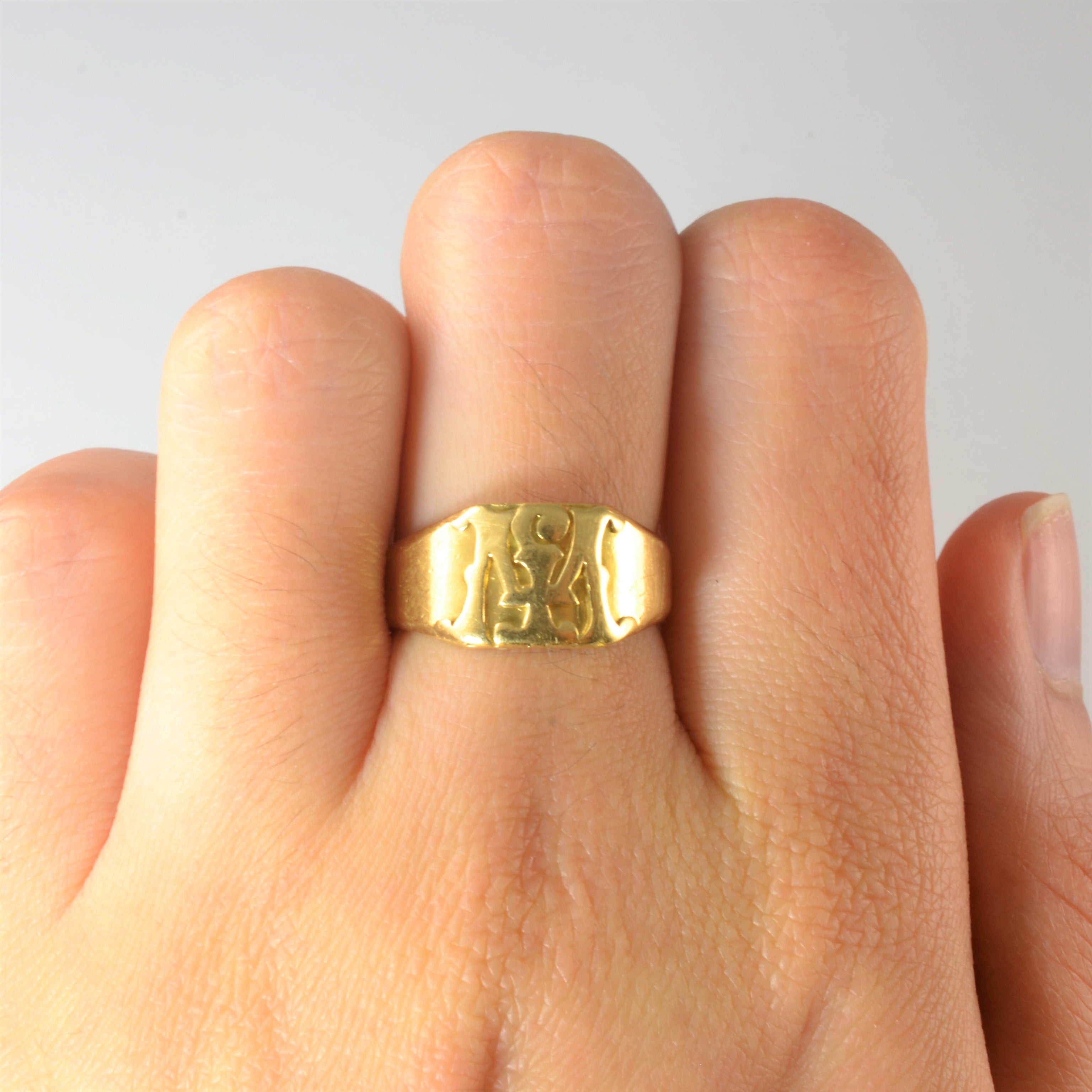 Victorian Signet Ring | SZ 6.75 |