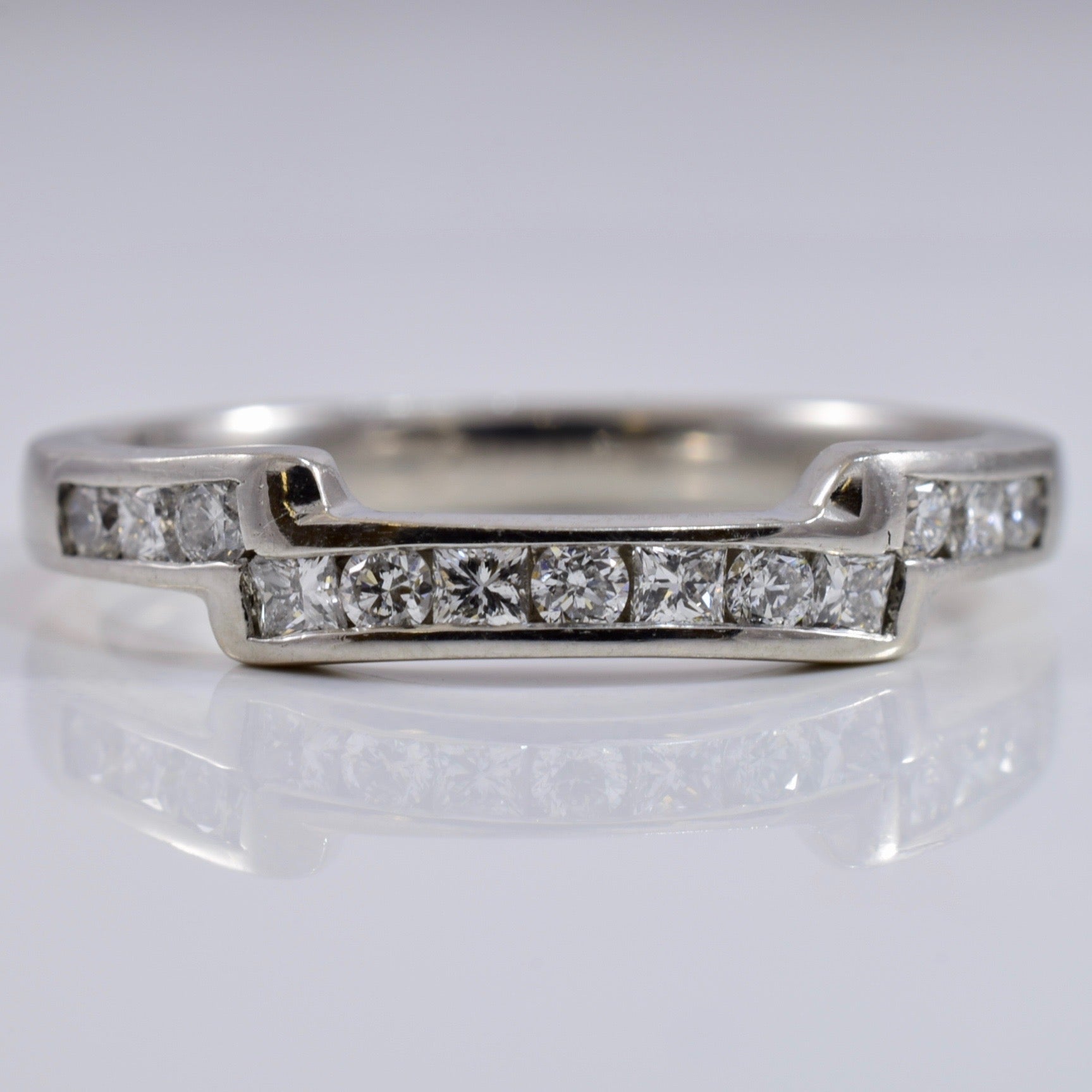 Platinum and Diamond Band | 0.28 ctw SZ 7 |