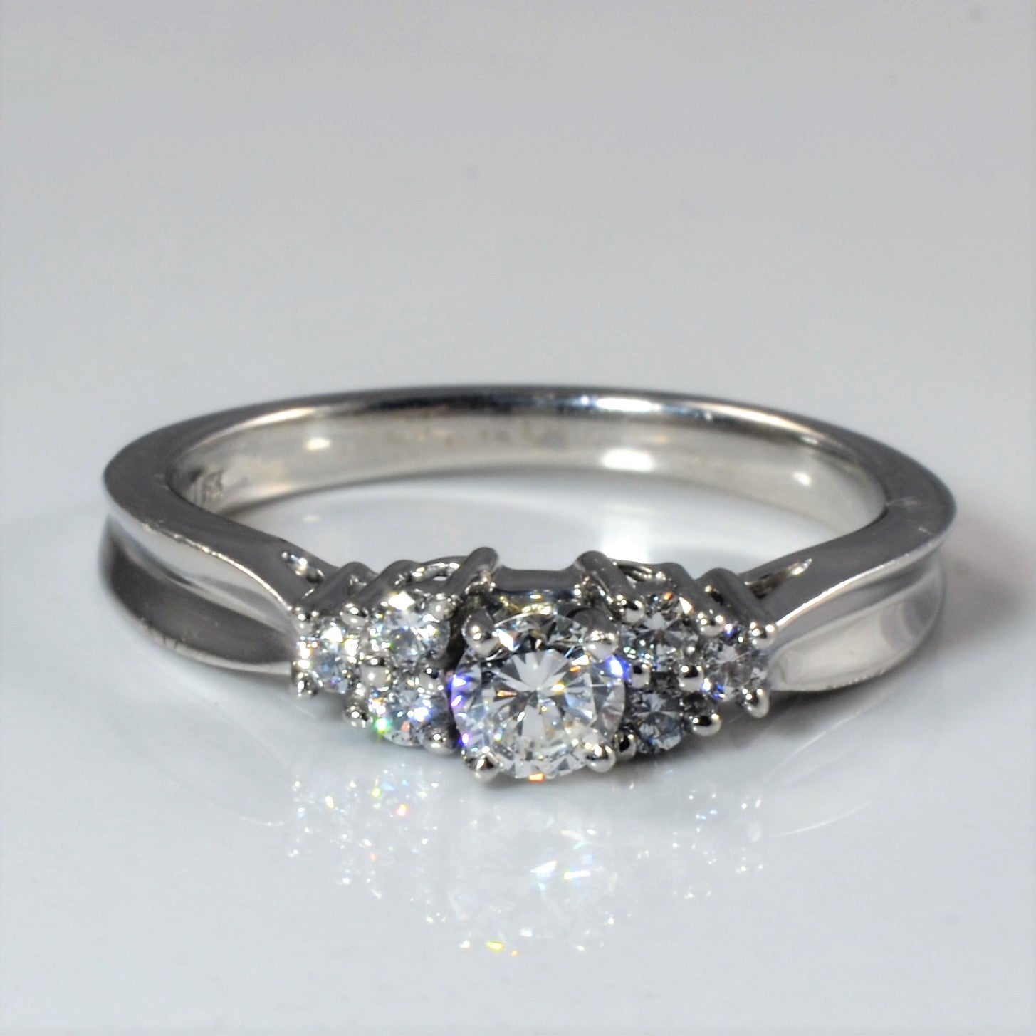 Petite Platinum Engagement Ring | 0.35ctw | SZ 7.25 |