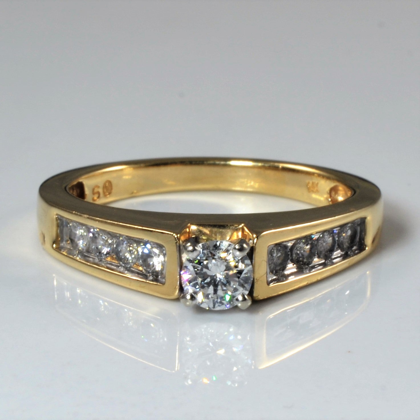 Tapered Diamond Engagement Ring | 0.65ctw | SZ 7 |