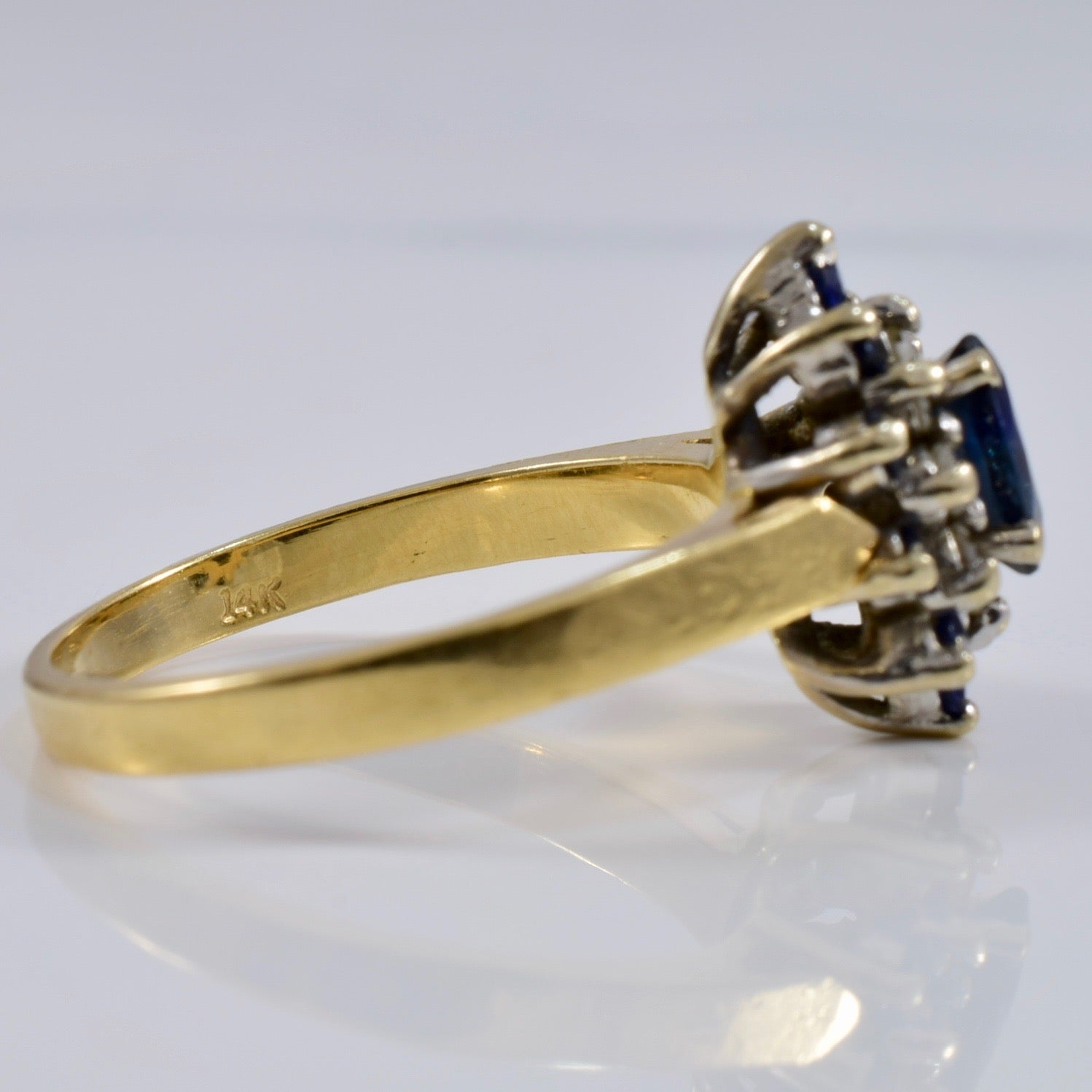 Diamond and Sapphire Cluster Ring | 0.14 ctw SZ 6 |