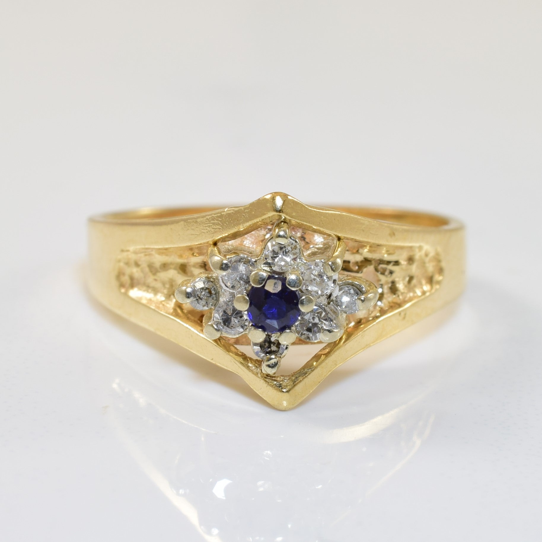 Tapered Chevron Sapphire Ring | 0.08ctw, 0.06ct | SZ 6.5 |