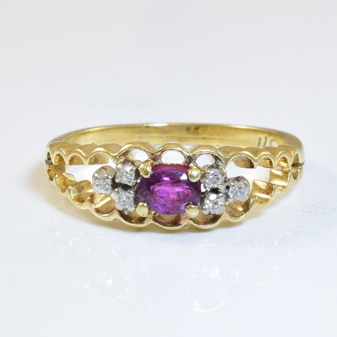 Scalloped Ruby & Diamond Ring | 0.27ct, 0.06ctw | SZ 6.5 |