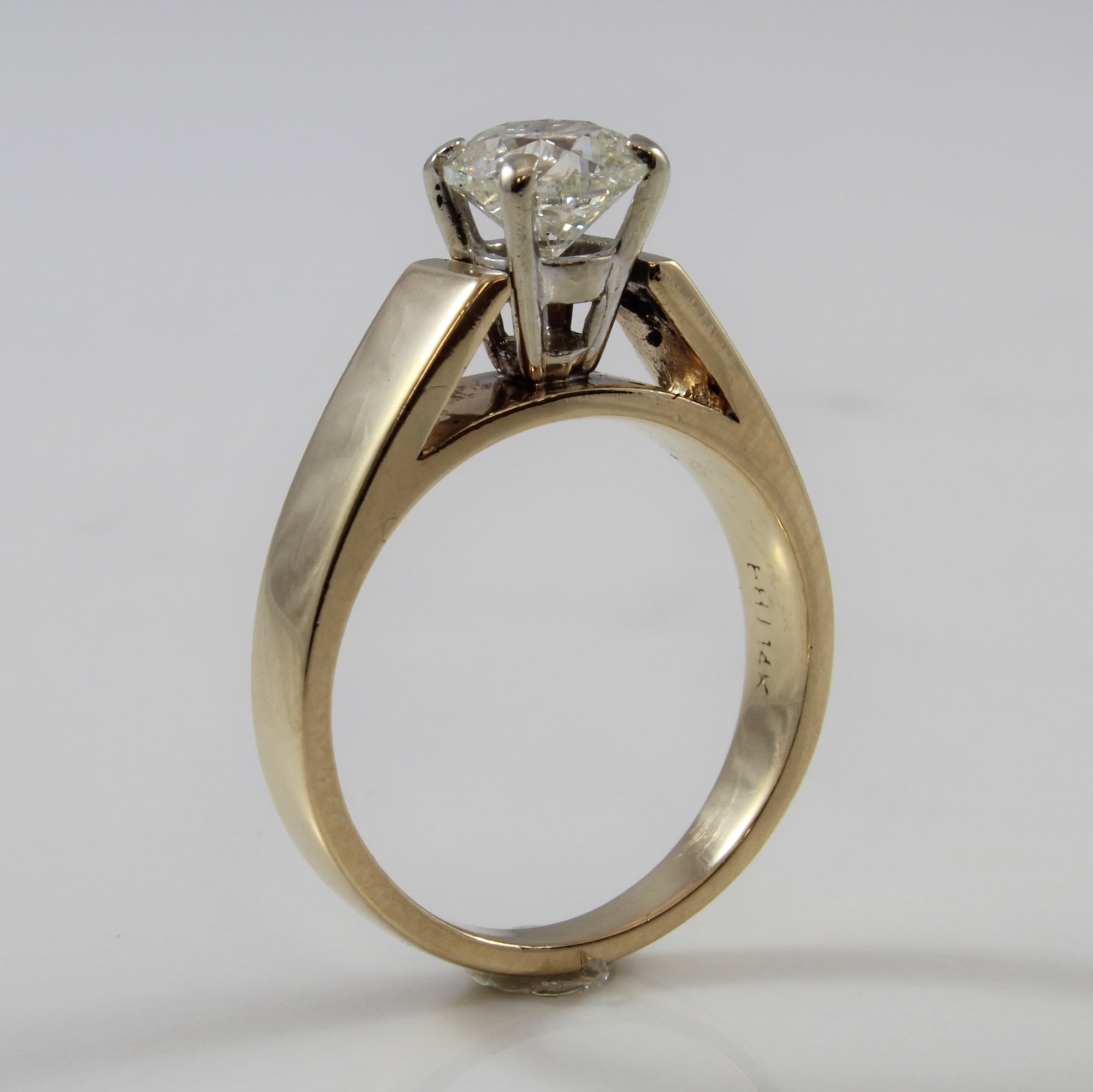 Wide Band Solitaire Diamond Engagement Ring | 0.92 ct | SZ 5.5 |