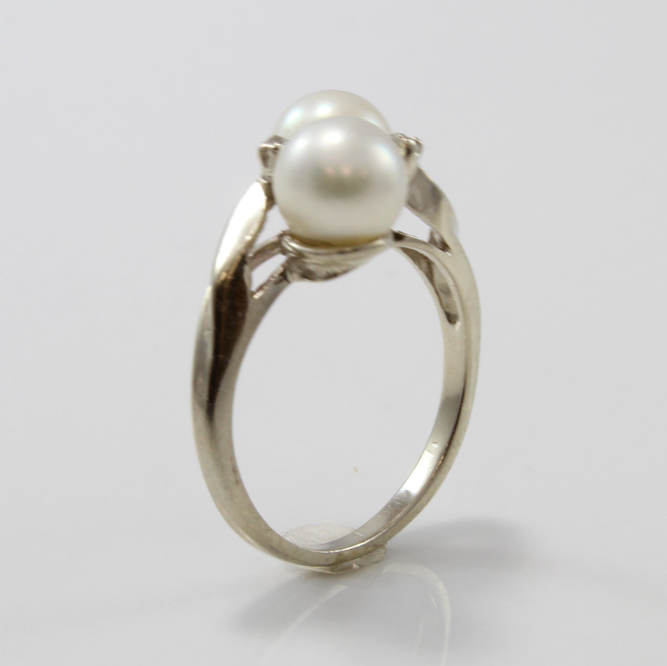 Two Pearl Bypass Ring | 0.02ctw, 3.60ctw | SZ 4.75 |