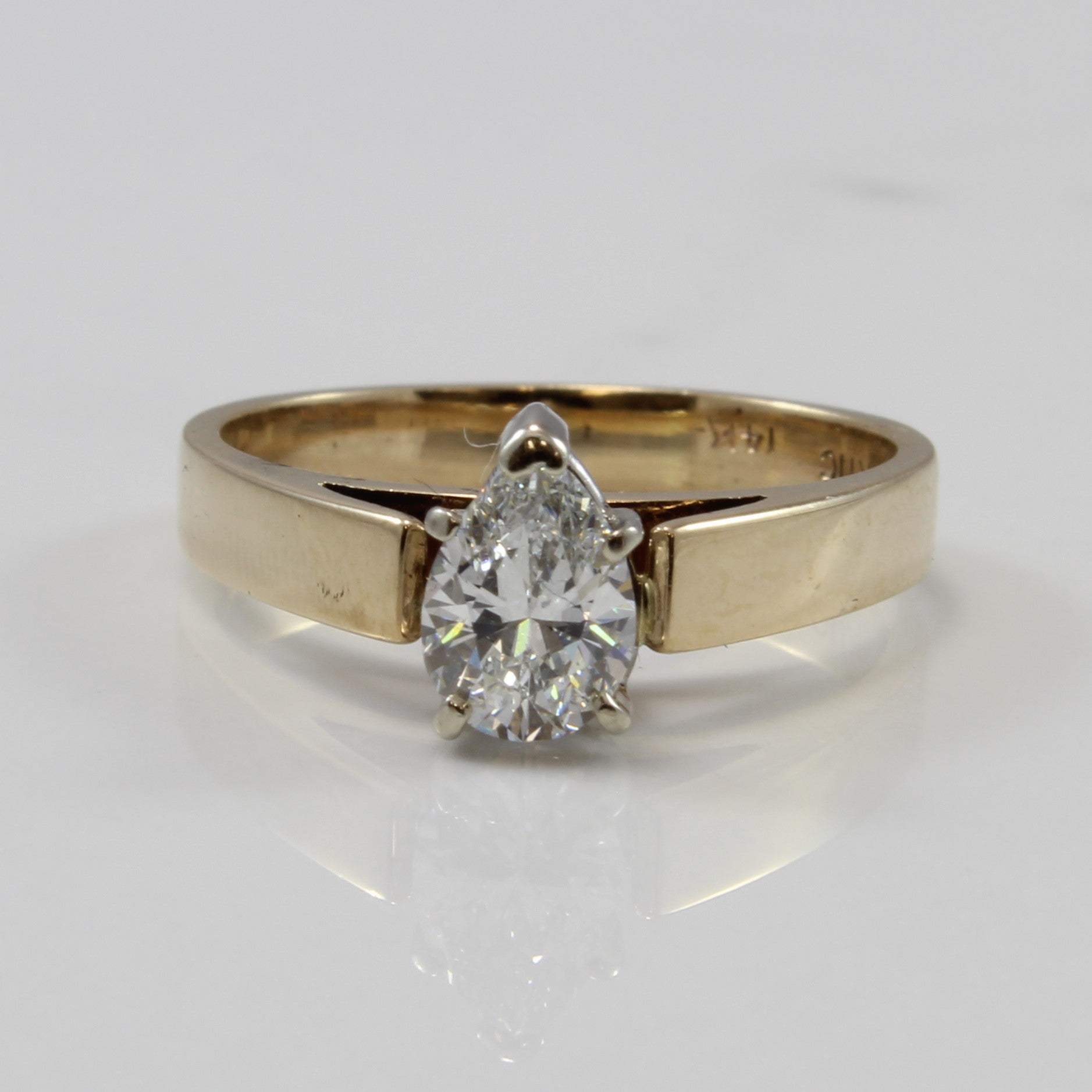 Pear Cut Diamond Solitaire Engagement Ring | 0.65 ct | VS2, G | SZ 6.25