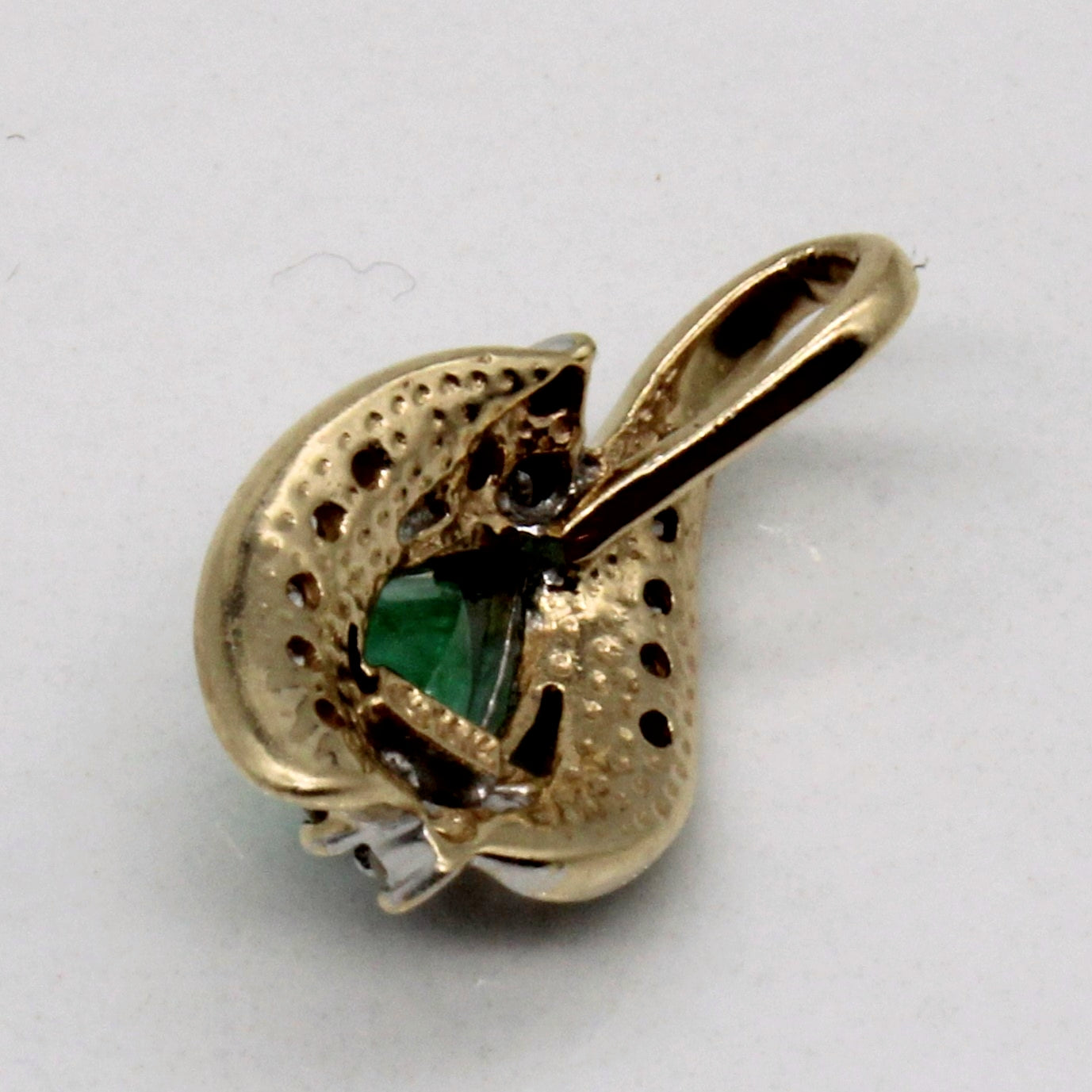 Emerald & Diamond Pendant | 0.55ct, 0.07ctw |