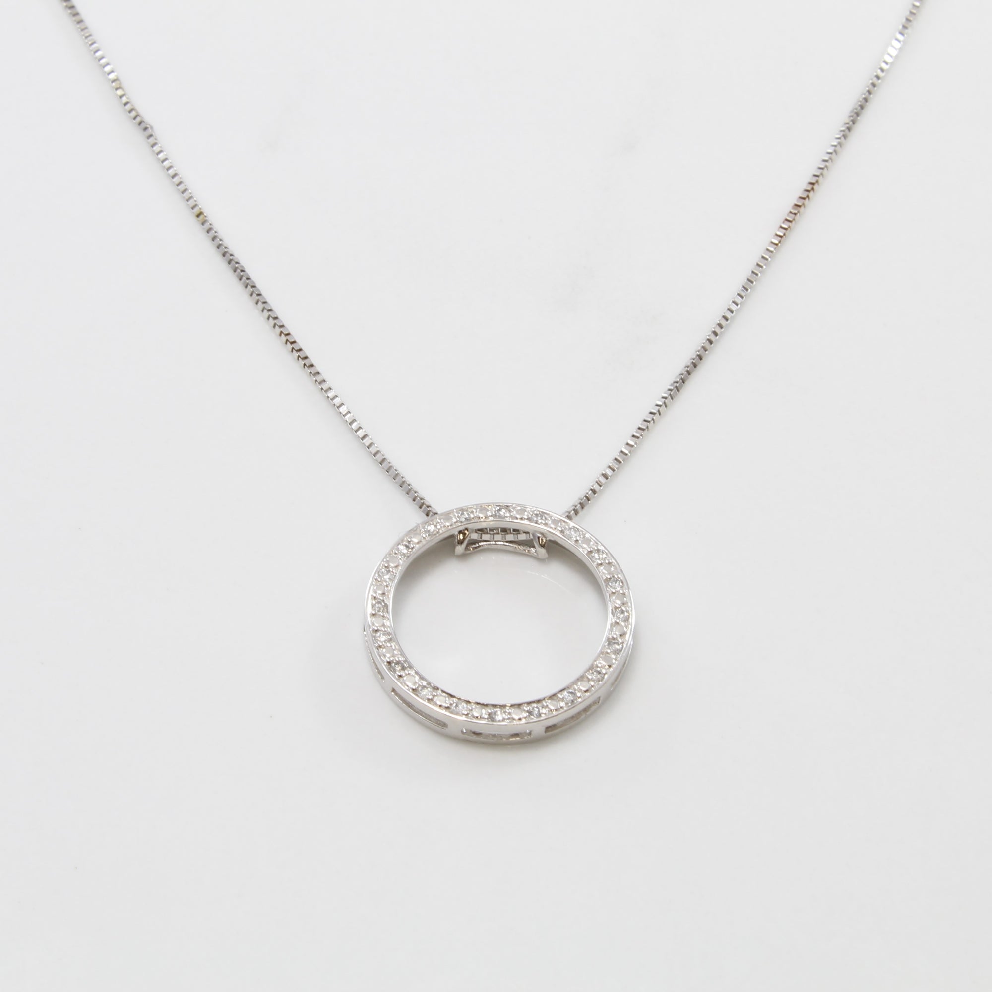 Diamond Circle Necklace | 0.05ctw | 18