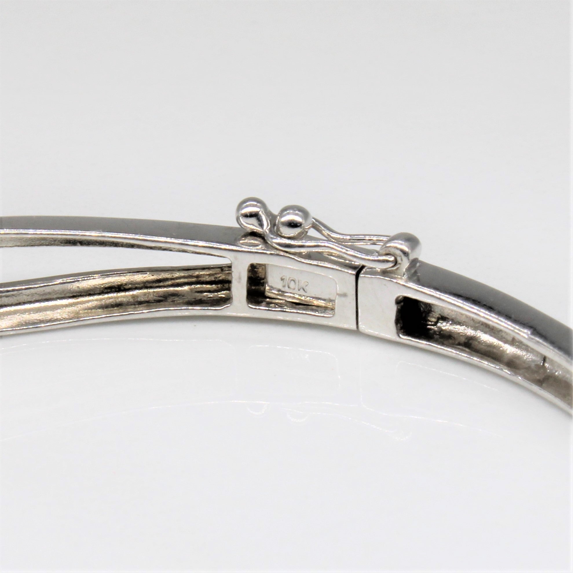 Black & White Diamond Bangle Bracelet | 0.16ctw | 6.5" |