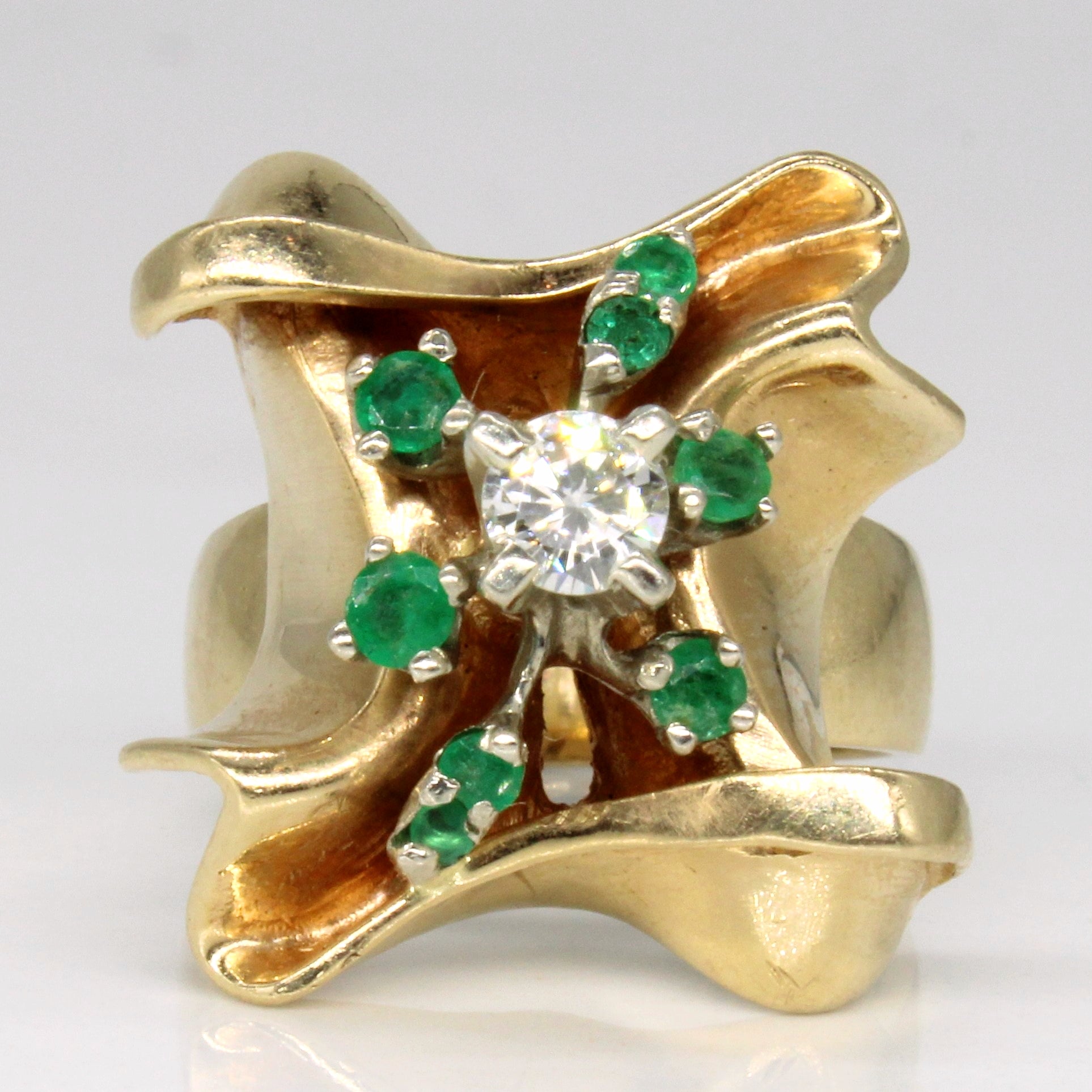 Abstract Diamond & Emerald Cocktail Ring | 0.22ct, 0.22ctw | SZ 5.25 |